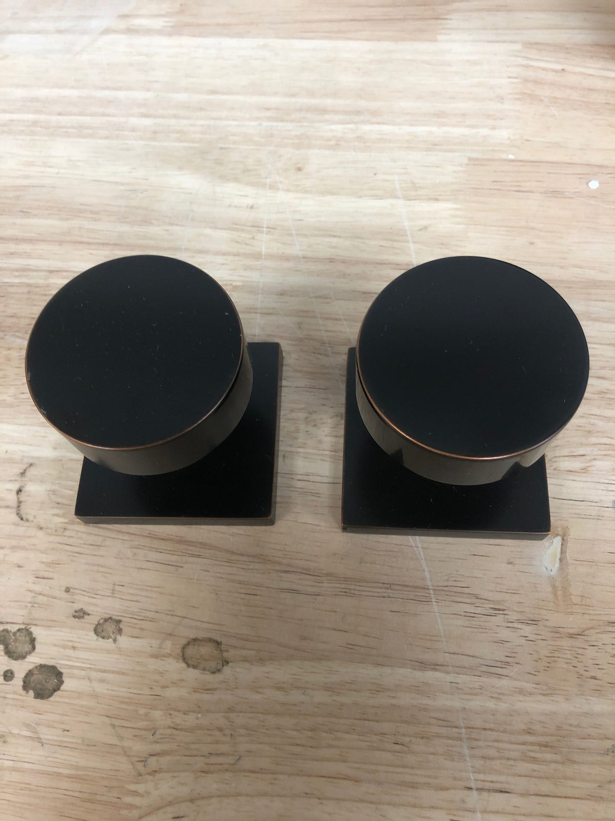 Emtek 5050ROUUS10B Round Knobset Non-Turning Two-Sided Dummy Door Knob Set with Square Rose - Oil Rubbed Bronze