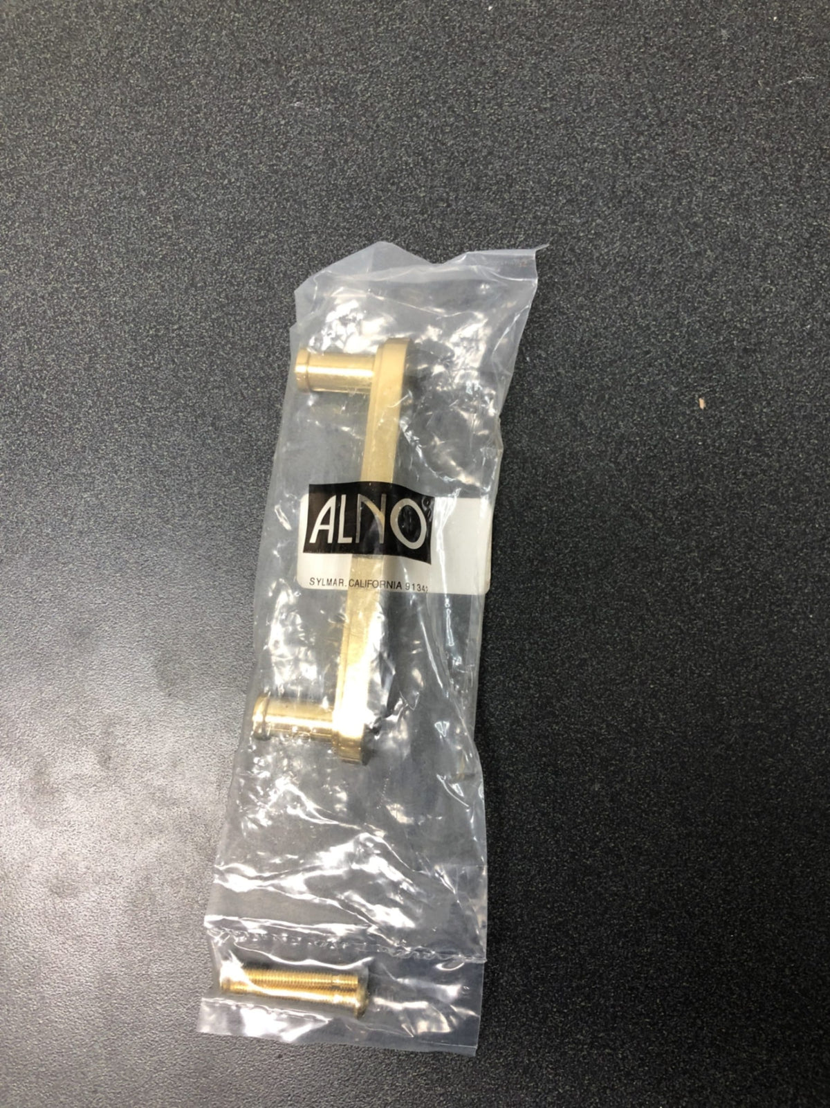 Alno A717-35-PB Moderne 3-1/2" Center to Center Flat Bar Solid Brass Cabinet Handle - Drawer Pull - Polished Brass