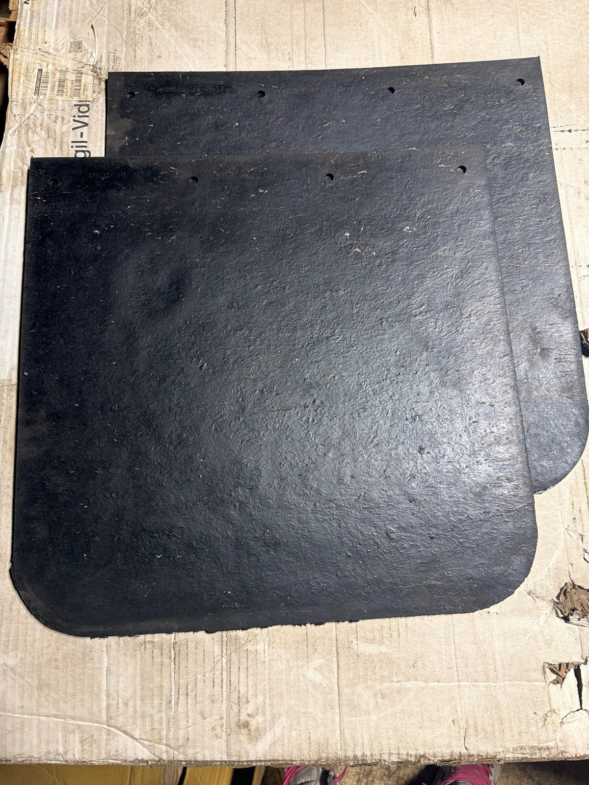 Buyers Products Heavy-Duty Rubber Semi-Truck Mud Flaps - Pair, 20in.W x 20in.L, Model Number B2020LSP