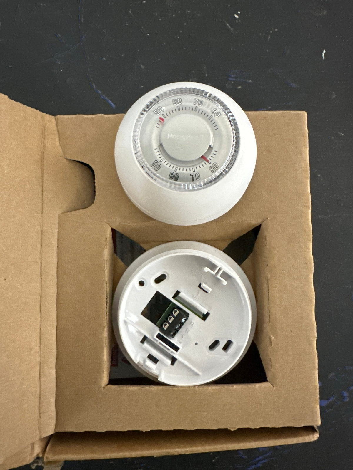 Honeywell home CT87K Round Non-Programmable Thermostat with 1H Single Stage Heating