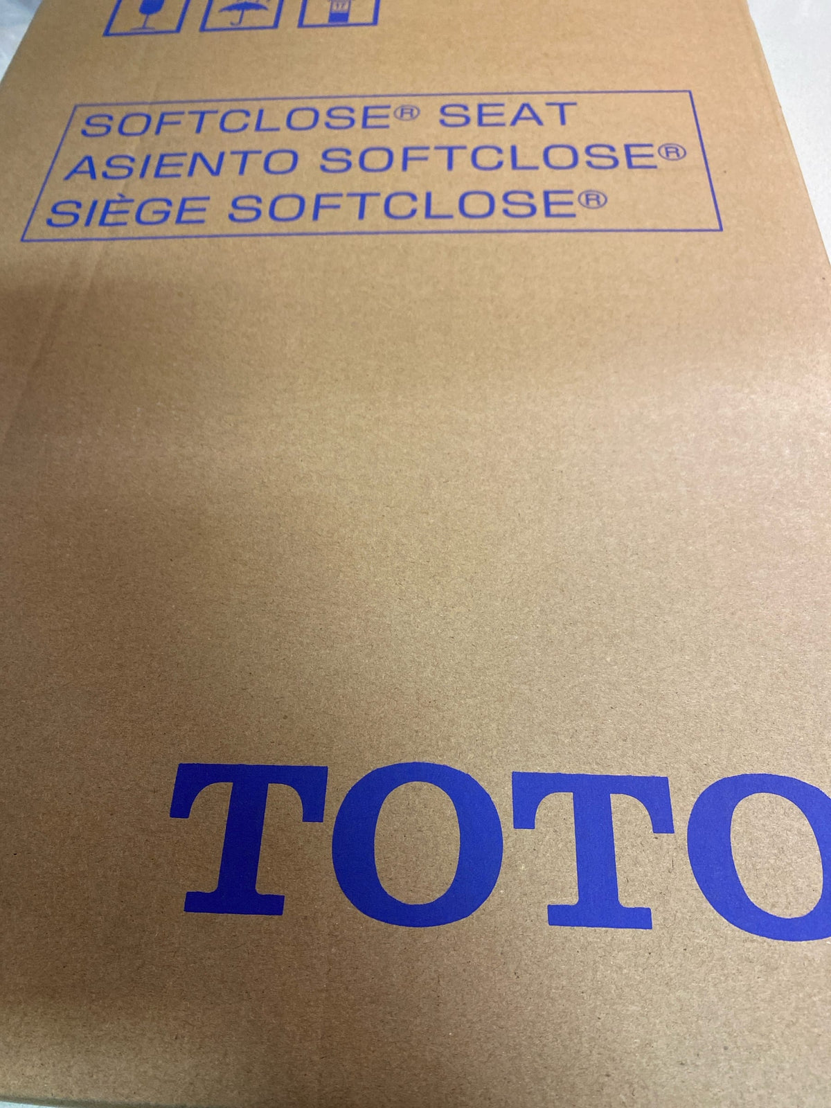 TOTO SoftClose Elongated Closed Front Toilet Seat in Cotton White-SS124#01