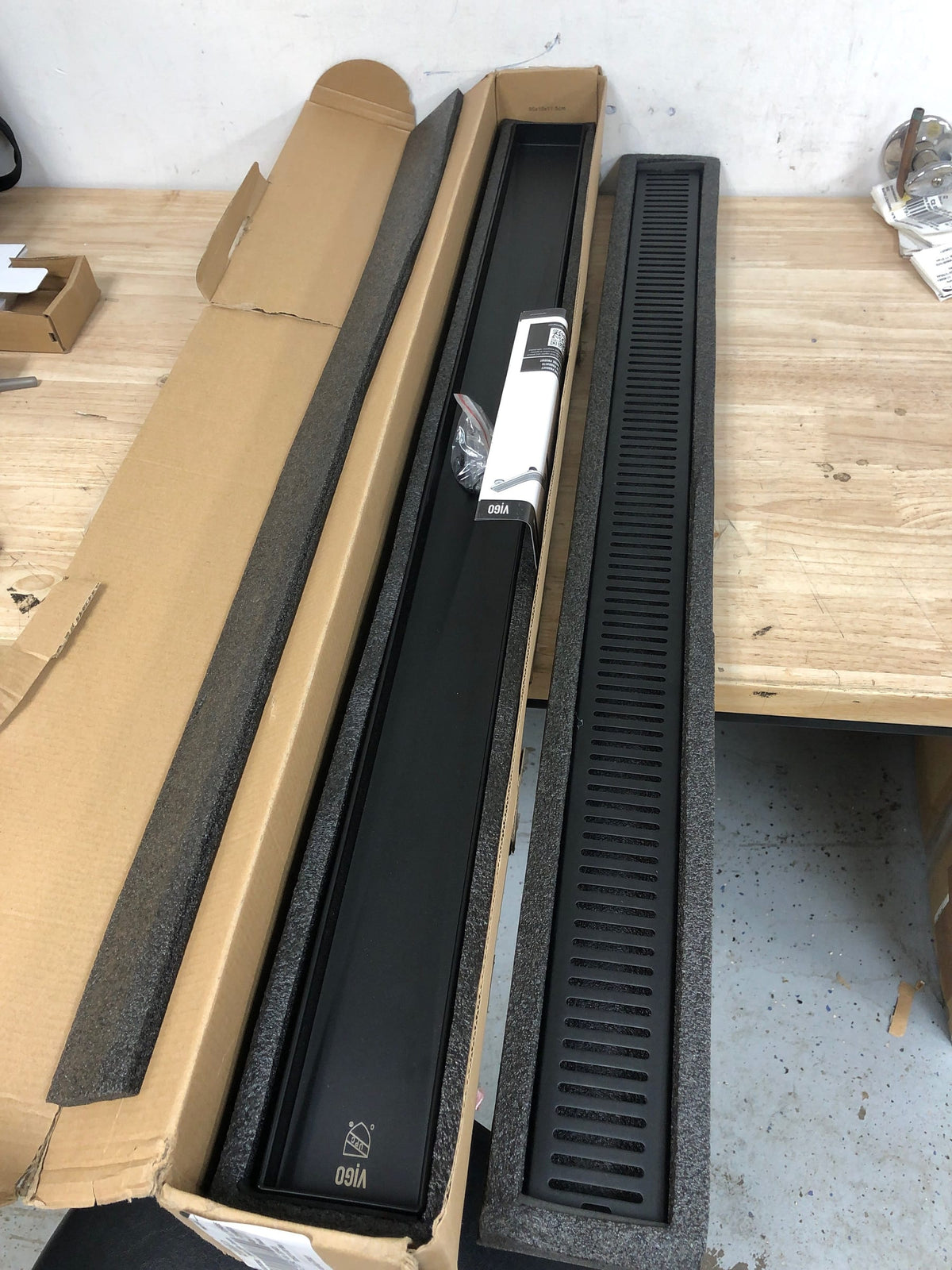 VIGO Elan 36 in. Linear Shower Drain in Matte Black - VG07003MB