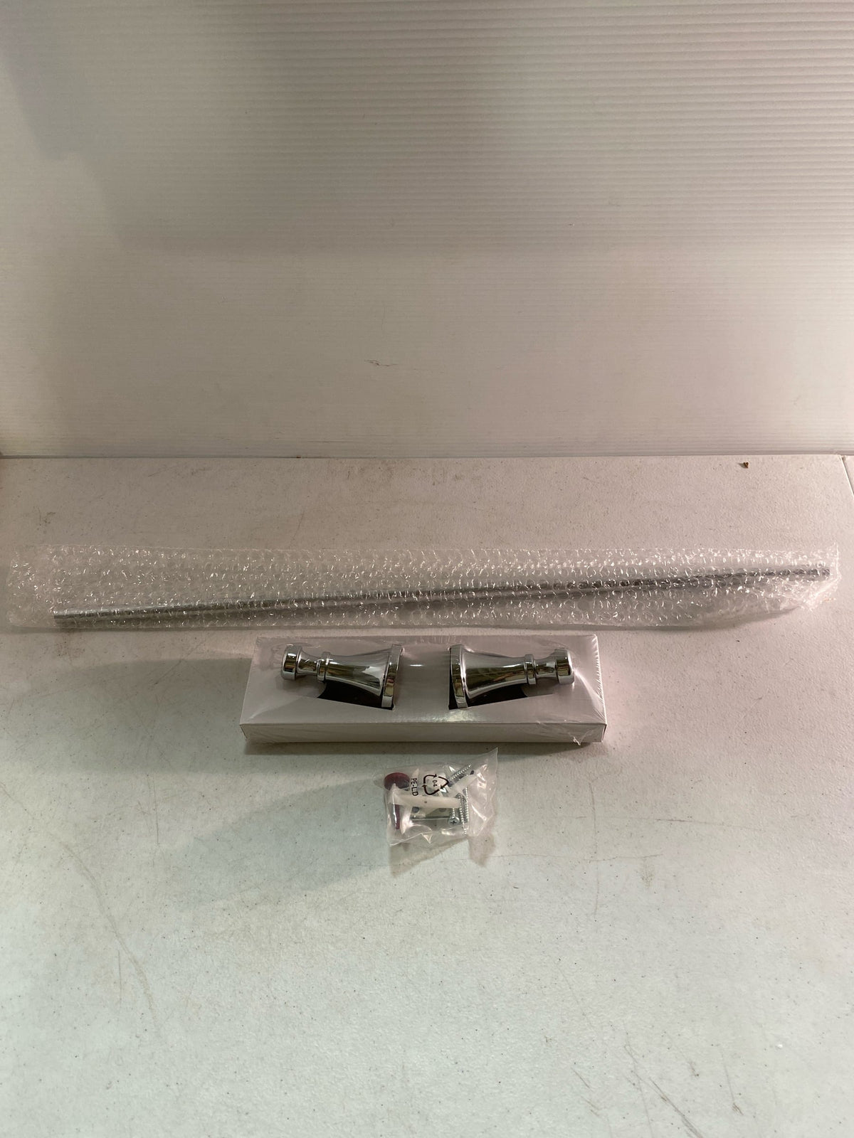 Pfister BTB-UTD2C Universal 24" Towel Bar - Polished Chrome