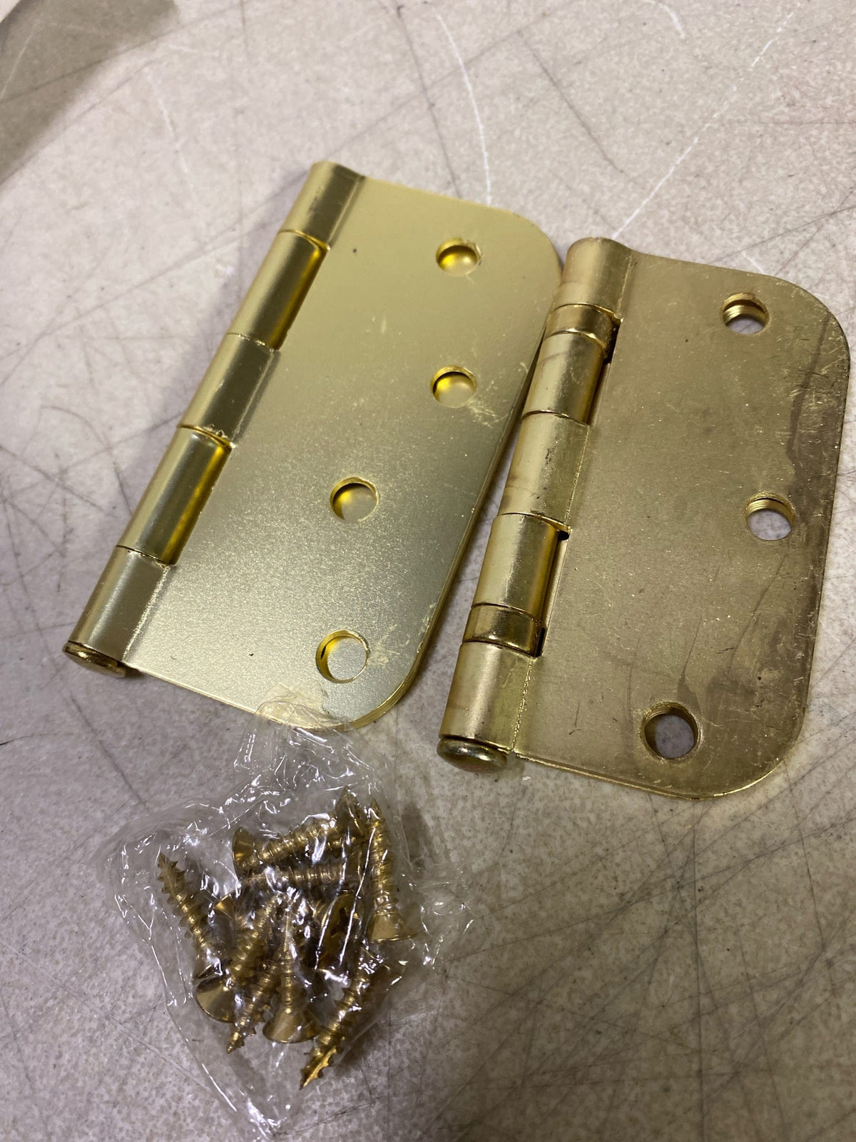 Deltana S44R54 4" x 4" Plain Bearing 5/8" Radius Corners Mortise Hinge - Pair - Brushed Brass