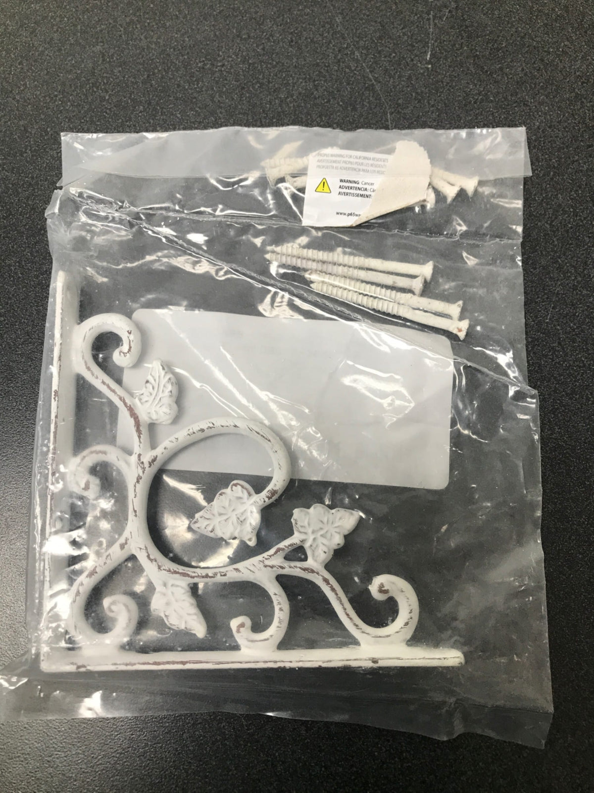 Signature Hardware 407371 Grape Leaves 4-3/8" Iron Shelf Bracket - Distressed White