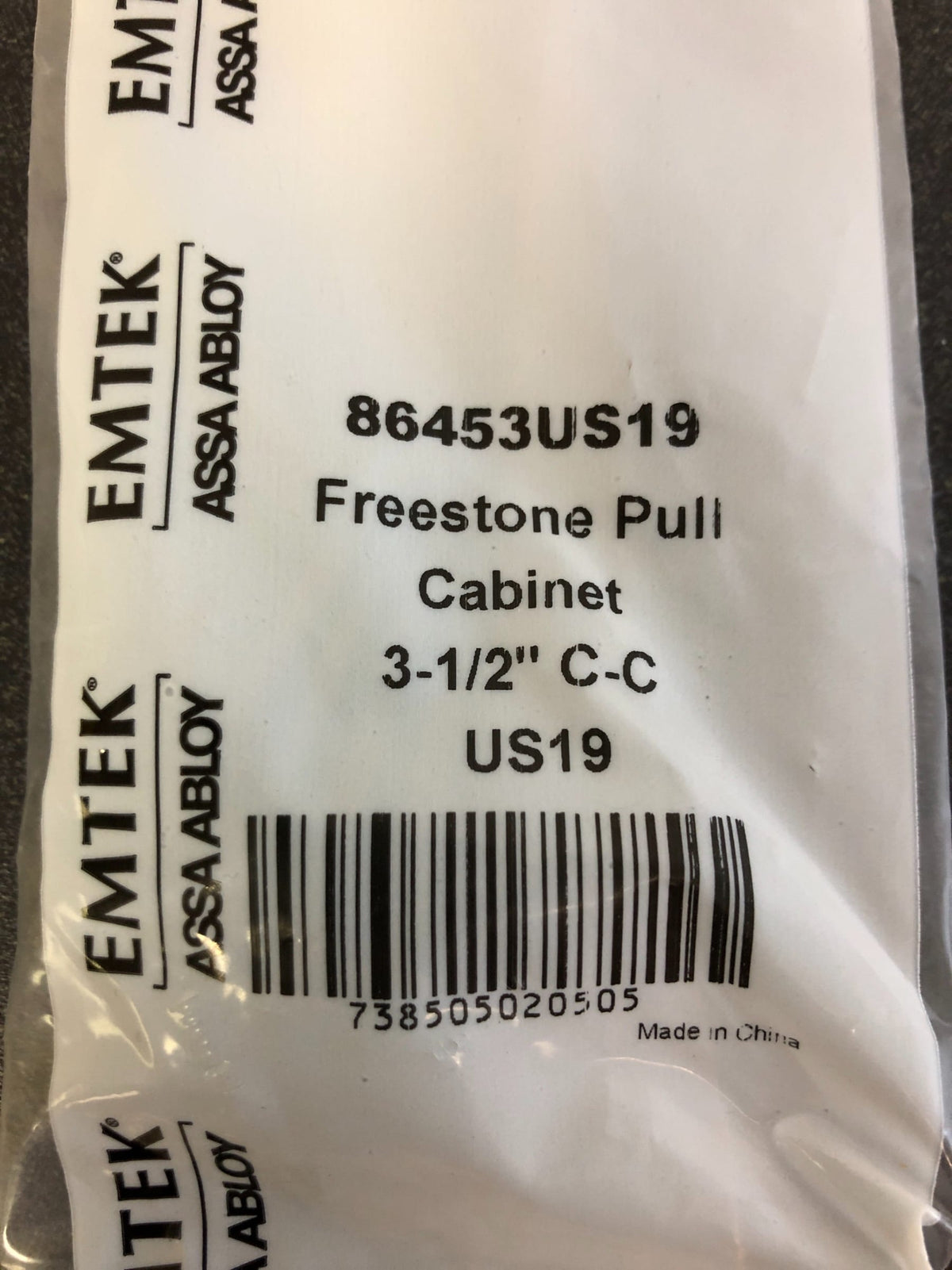 Emtek Freestone 3-1/2 Inch Center to Center Bar Cabinet Pull from the Urban Modern Collection