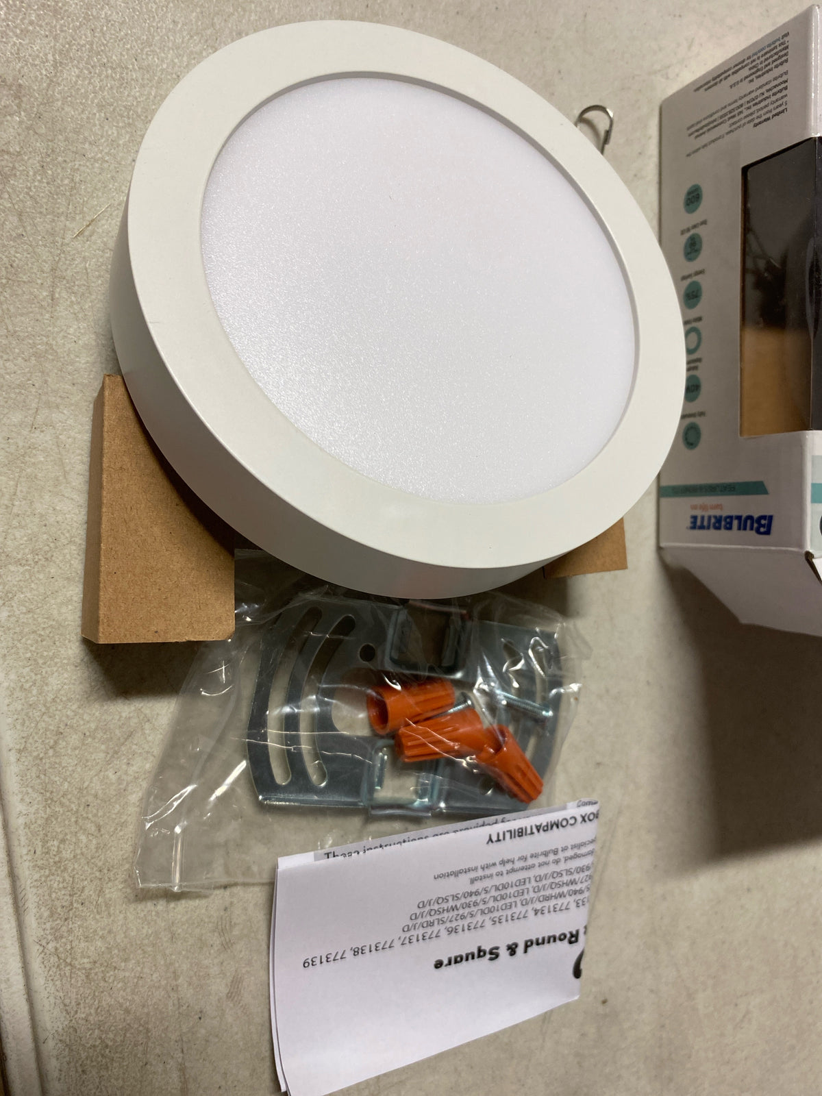 Bulbrite 5.5 Inch Flush Mount Round LED Ceiling Light, 40 Watt Equivalent, White