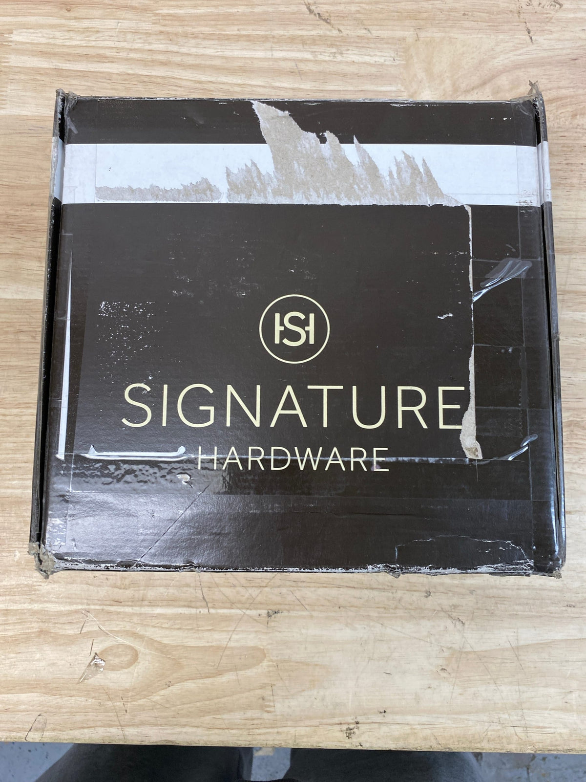 Signature Hardware 446026 Lowden 2.5 GPM Single Function Rain Shower Head - Matte Black
