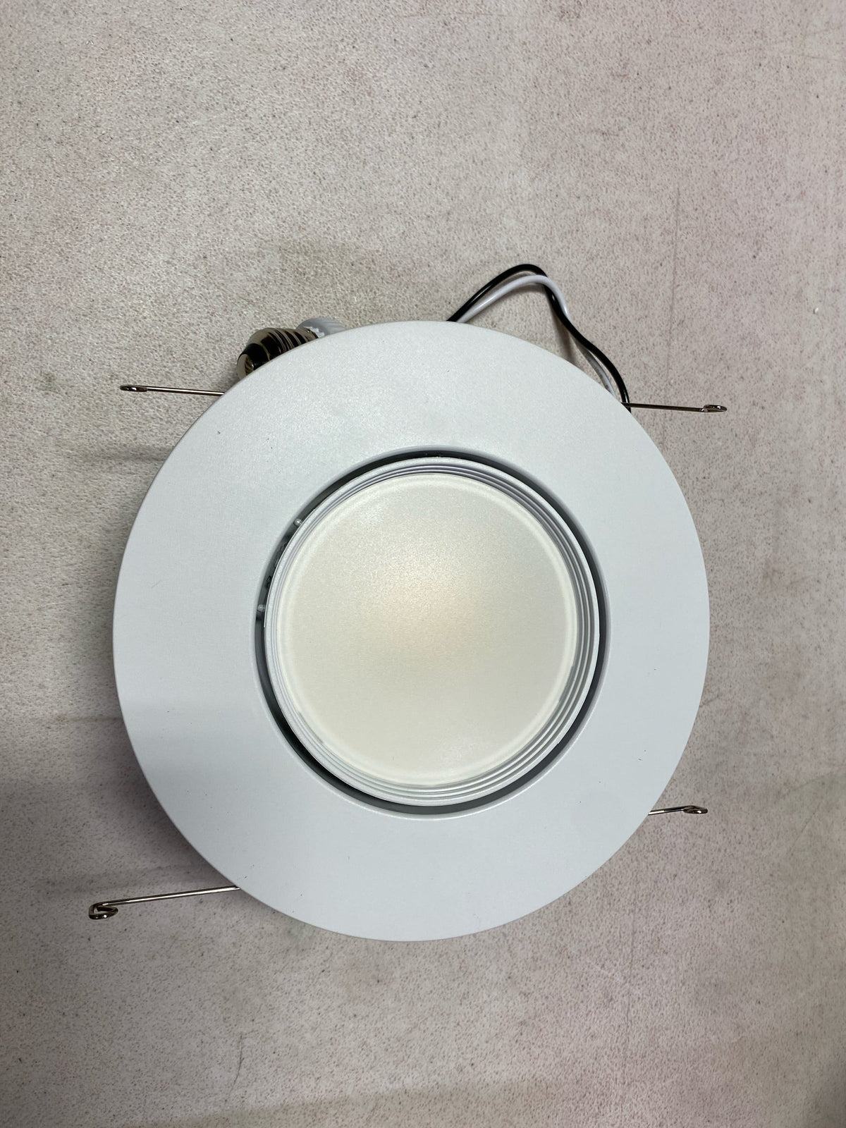 Maxxima MRL-611555 5 in. and 6 in. Adjustable Recessed LED Gimbal Downlight, 1100 Lumens, 5 CCT Color Selectable 2700K-5000K