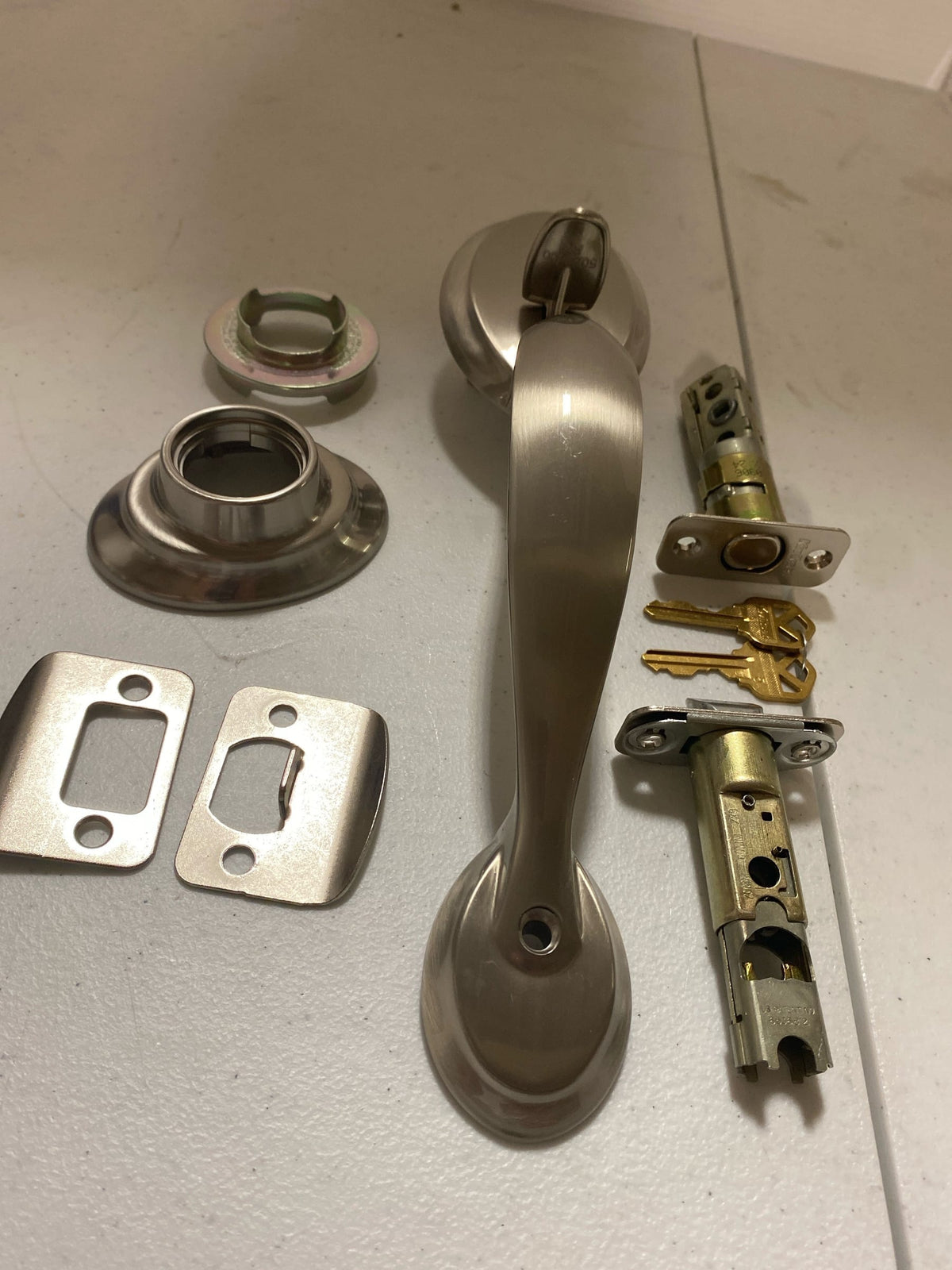 Kwikset 687DALIP-15.DS Dakota Single Cylinder Handleset from the Kwikset Series, Exterior Only - Satin Nickel