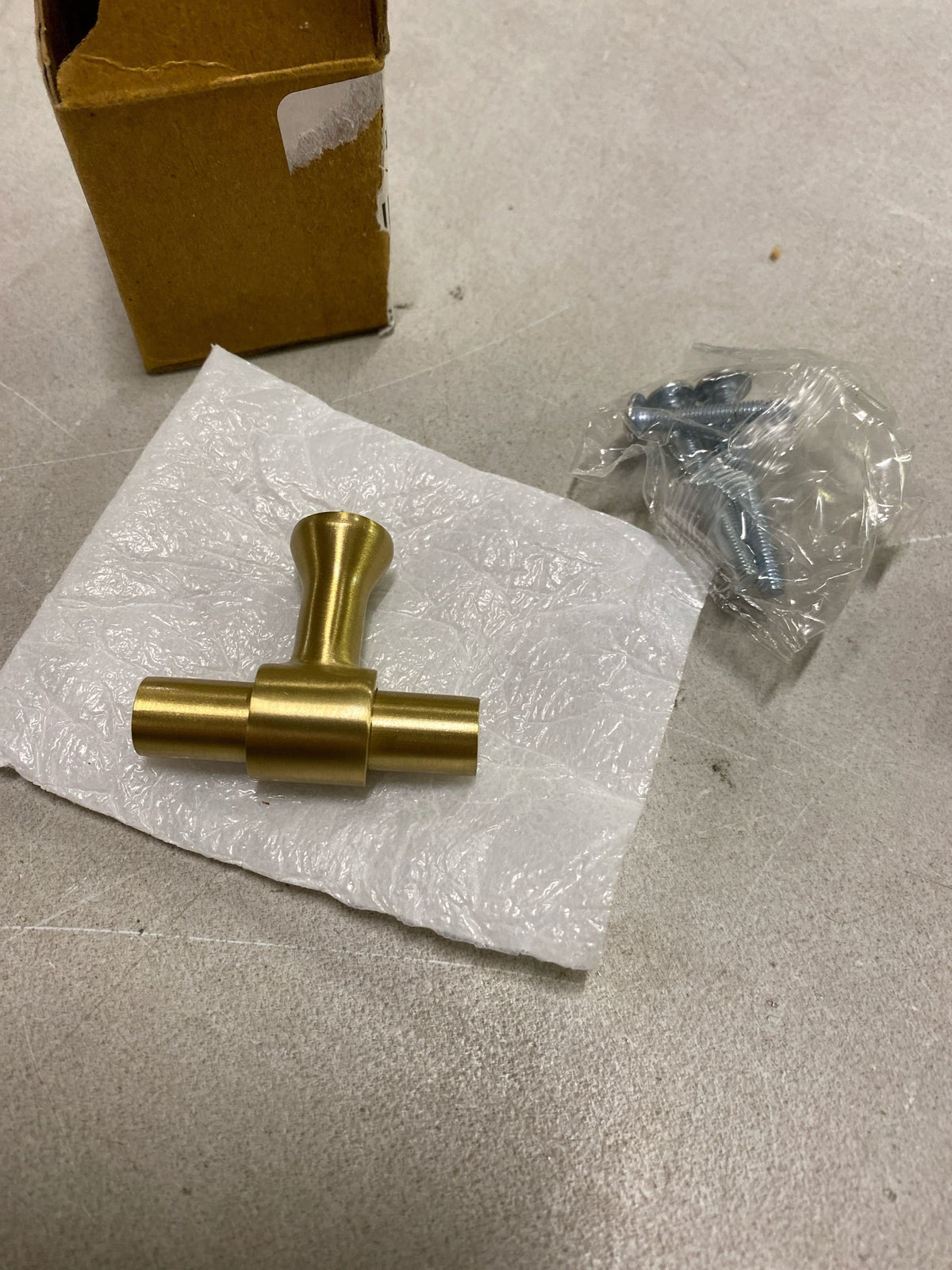 Signature Hardware 481880 Strasbourg 1-3/4 Inch Diameter Bar Cabinet Knob - Satin Brass