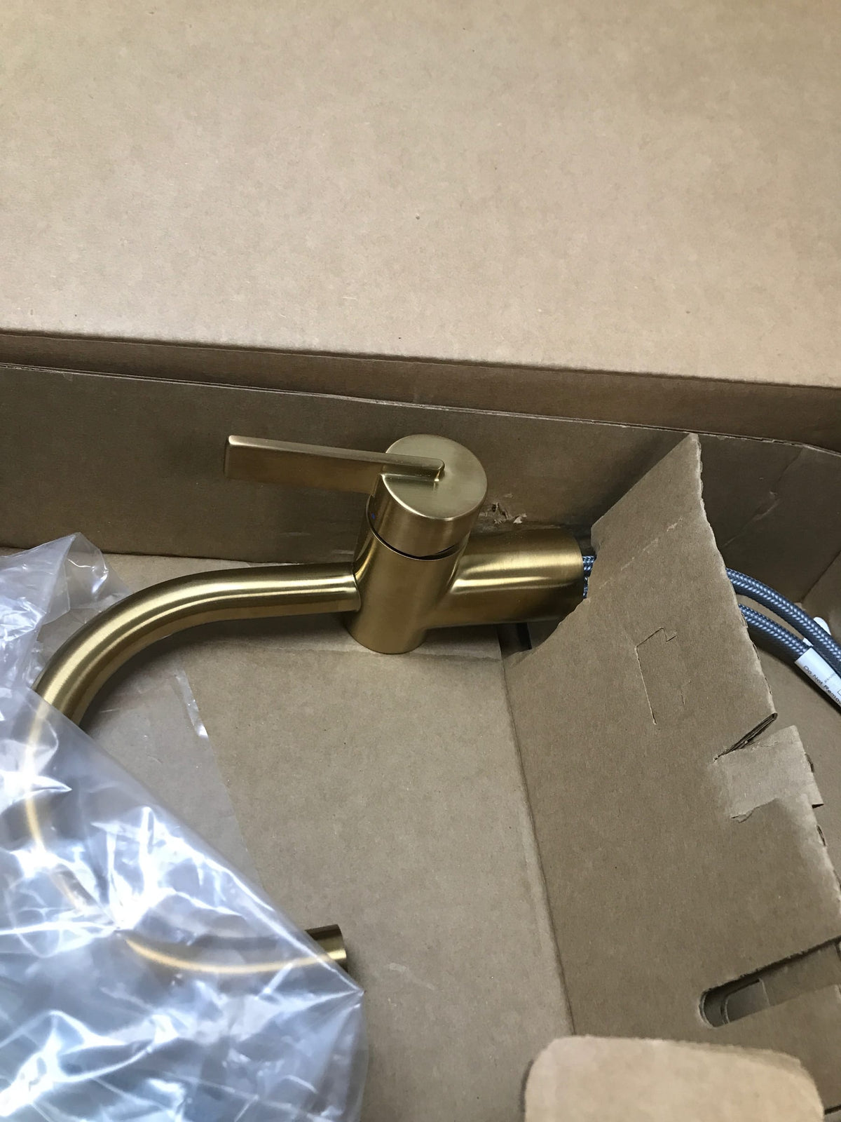 Moen 6221BG Cia 1.2 GPM Single Hole Bathroom Faucet with Lift Rod Drain Assembly - Brushed Gold