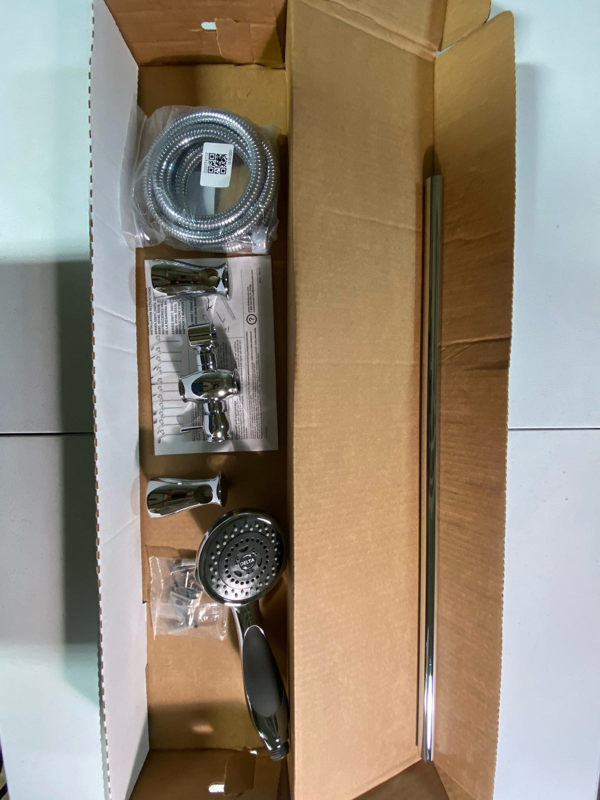 Delta 57014 2.5 GPM Hand Shower Package with Touch-Clean Technology - Chrome