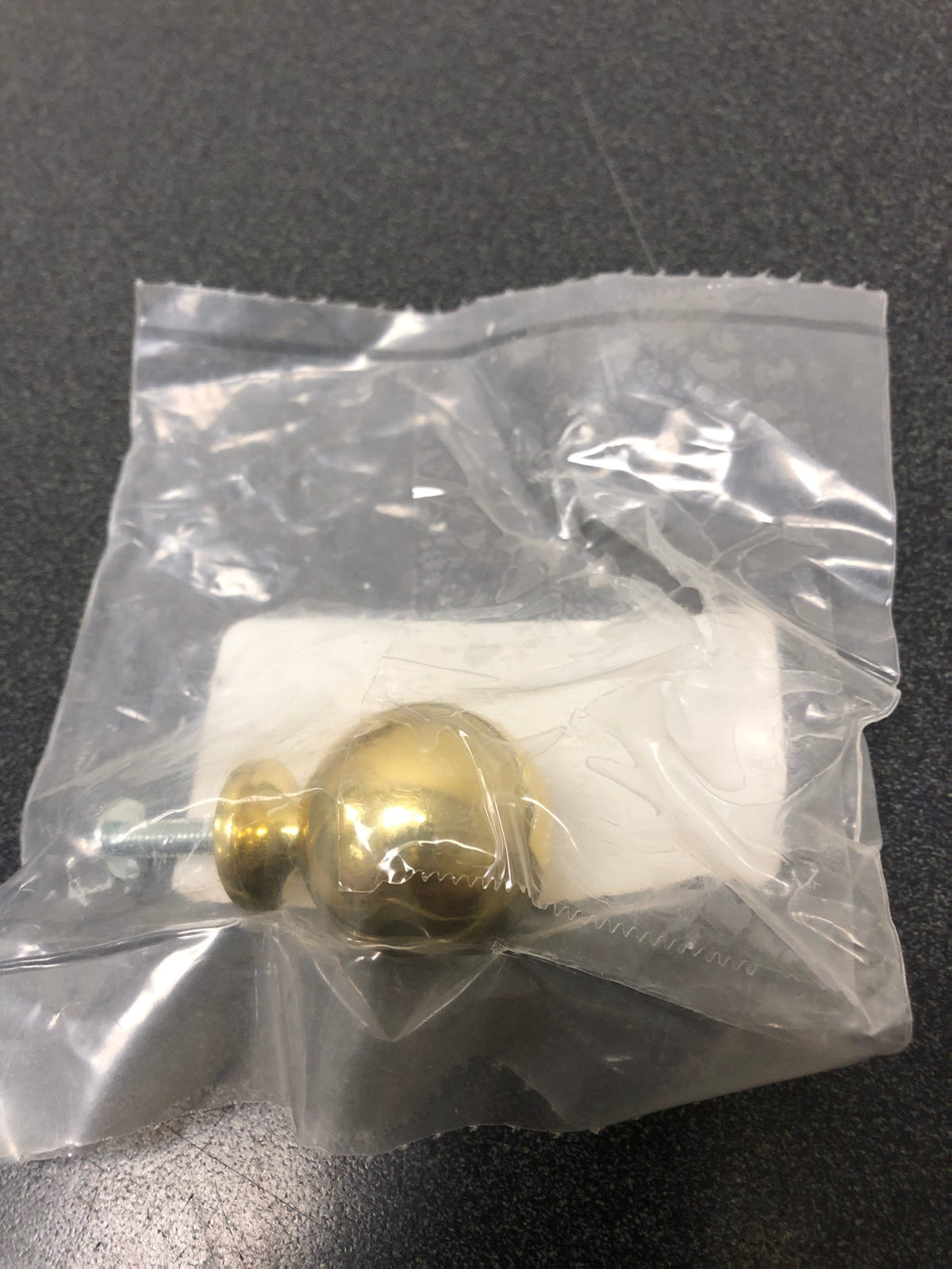Baldwin 4960030 Round Cabinet Knob in Bright Brass