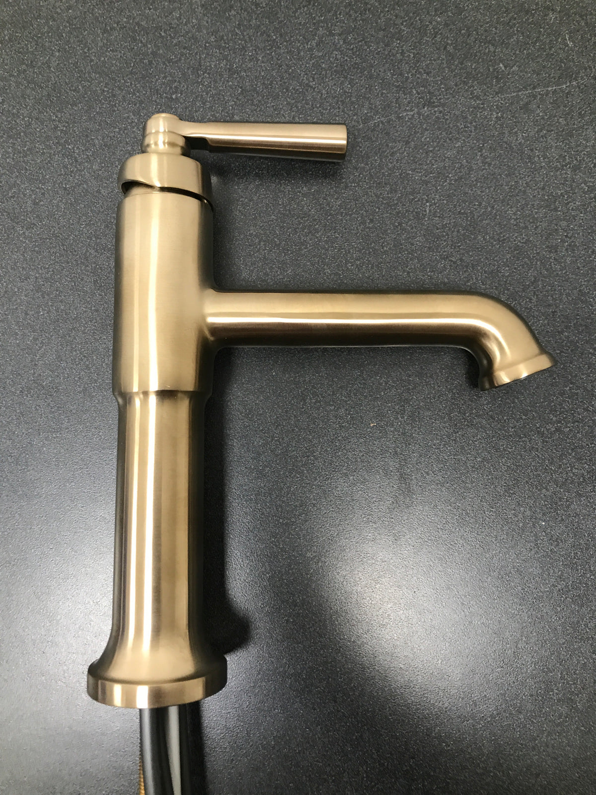 Delta 536-CZMPU-DST Saylor 1.2 GPM Single Hole Bathroom Faucet with Push Pop-Up Drain Assembly and Diamond Seal Valve Technology - Champagne Bronze