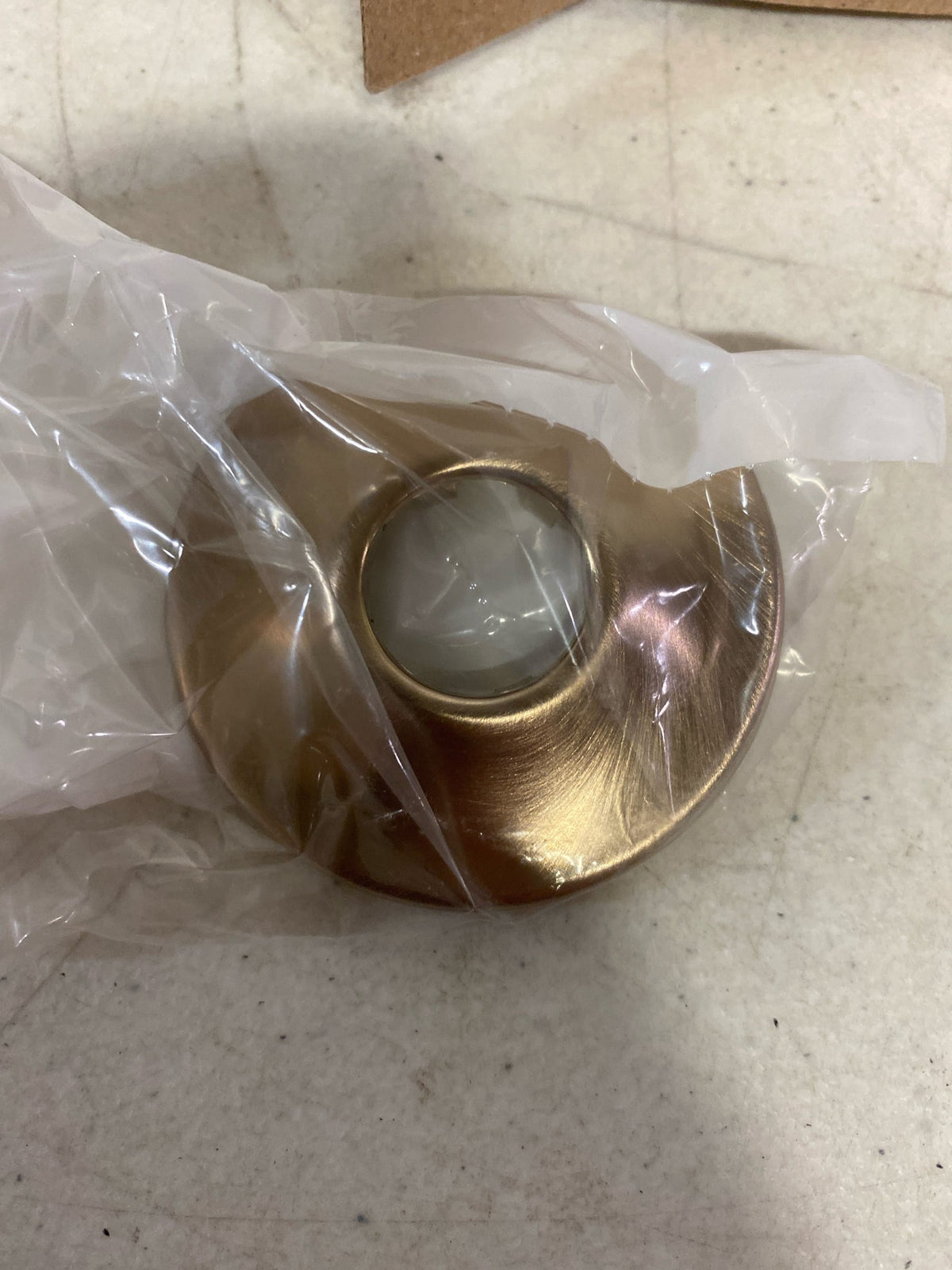 Delta RP6025CZ Round Shower Arm Flange - Champagne Bronze