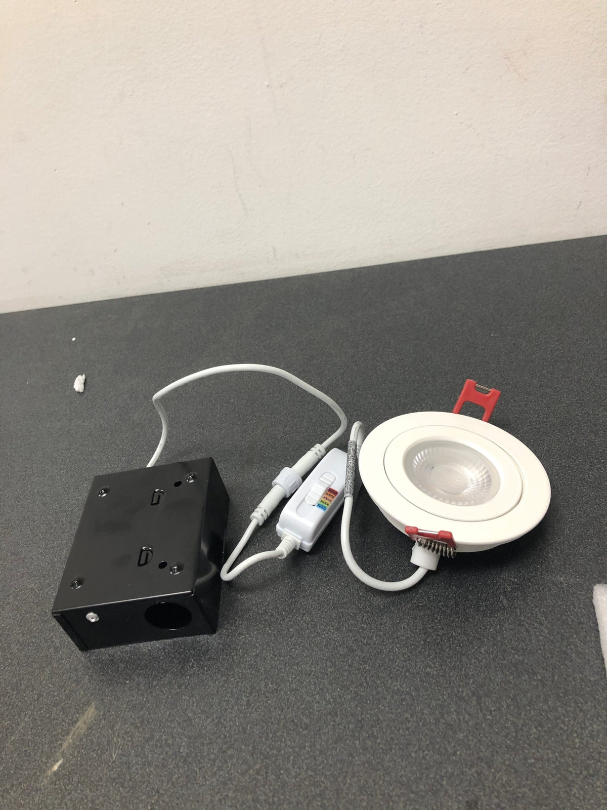 Commercial electric 91916 3 in. Selectable CCT New Construction and Remodel Color Ultra-Spot Canless Recessed Integrated LED Kit