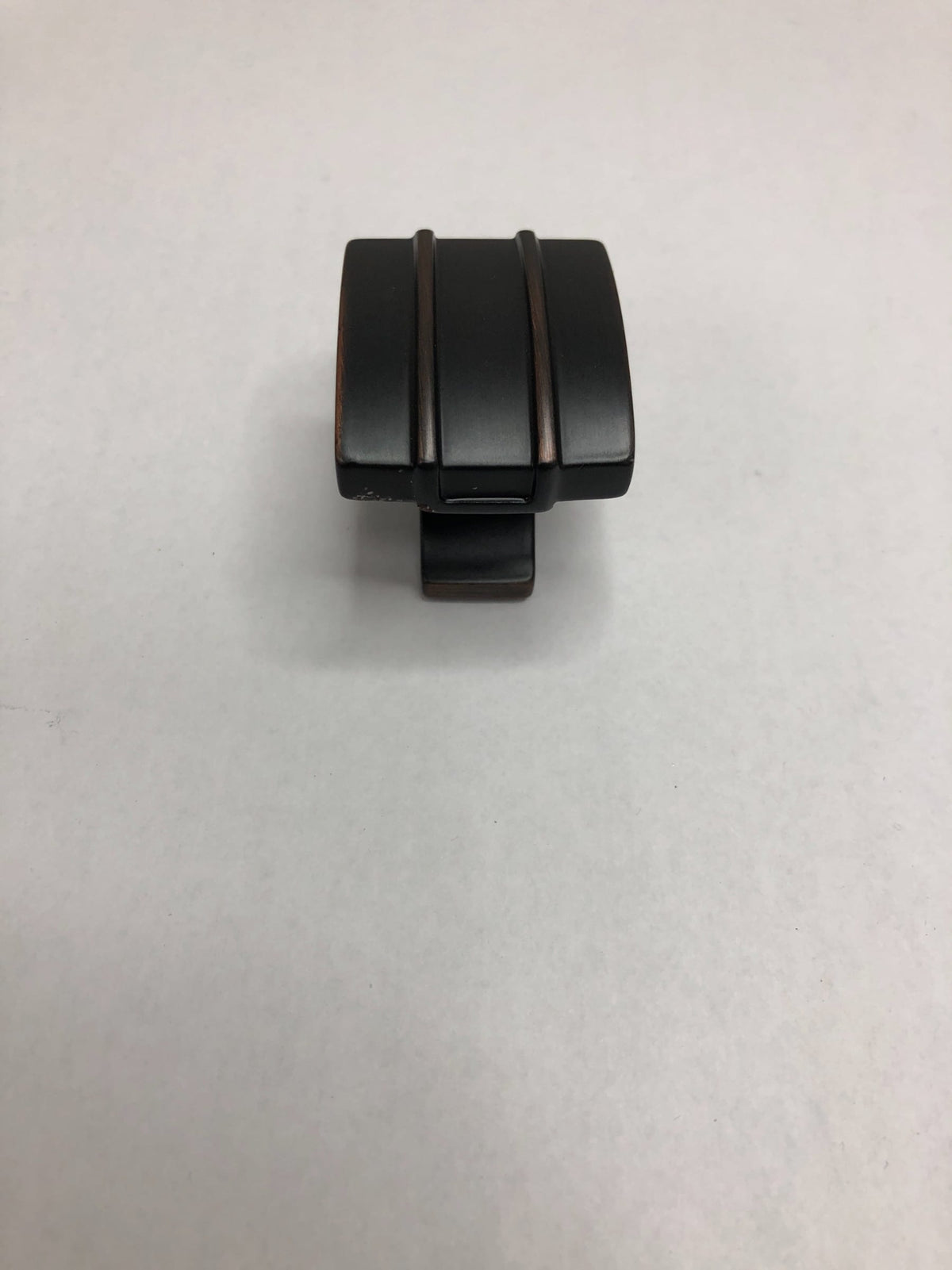 Amerock BP36602ORB Davenport 1-1/2 Inch Rectangular Cabinet Knob - Oil Rubbed Bronze