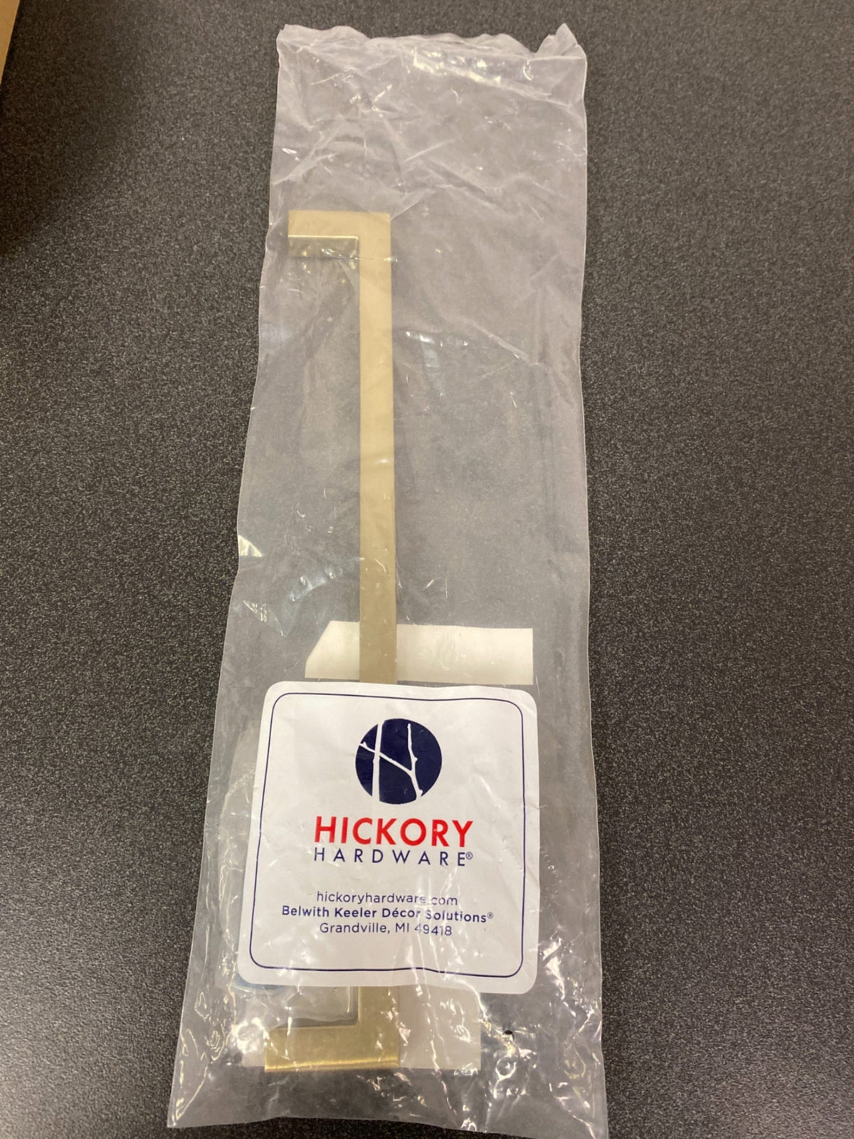 Hickory Hardware Skylight 8-13/16 Inch Center to Center Handle Cabinet Pull