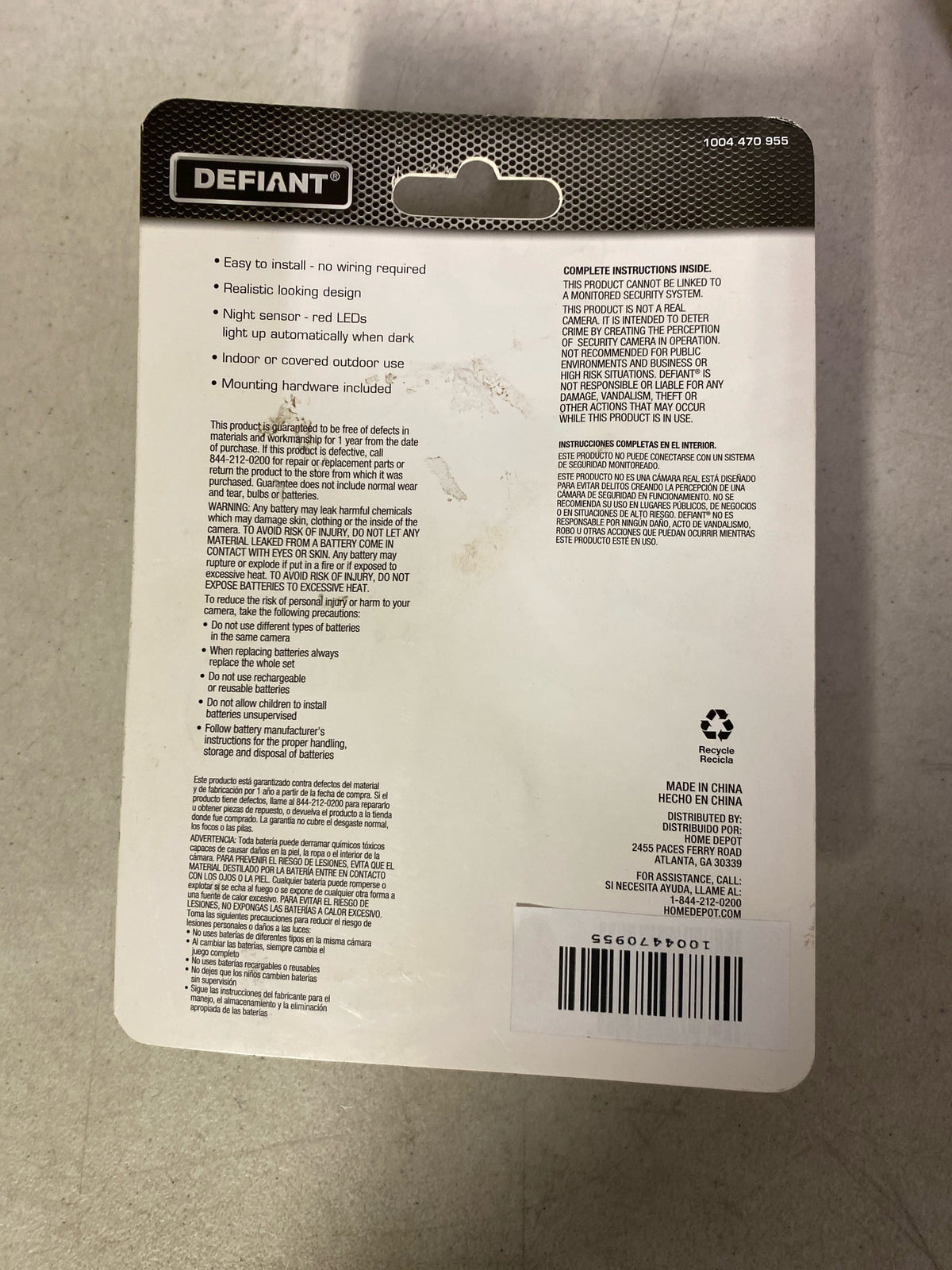 Defiant THD-ISCR-B Imitation Security Camera in Black
