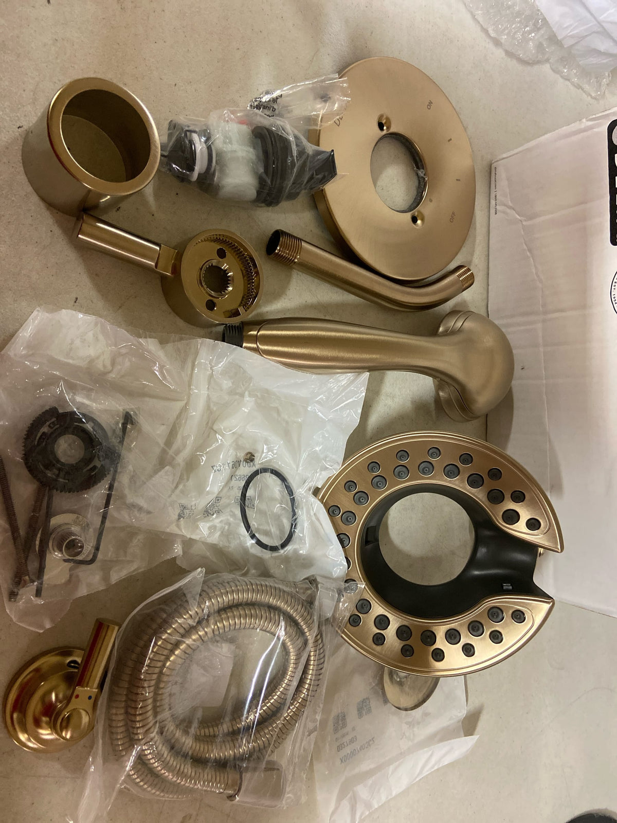Delta Faucet Saylor 17 Series Gold Shower Valve Trim Kit with In2ition 2-in-1 Shower Head with Handheld Spray, Shower Faucet, Shower Head and Handle, Champagne Bronze T17235-CZ-I (Valve Not Included)