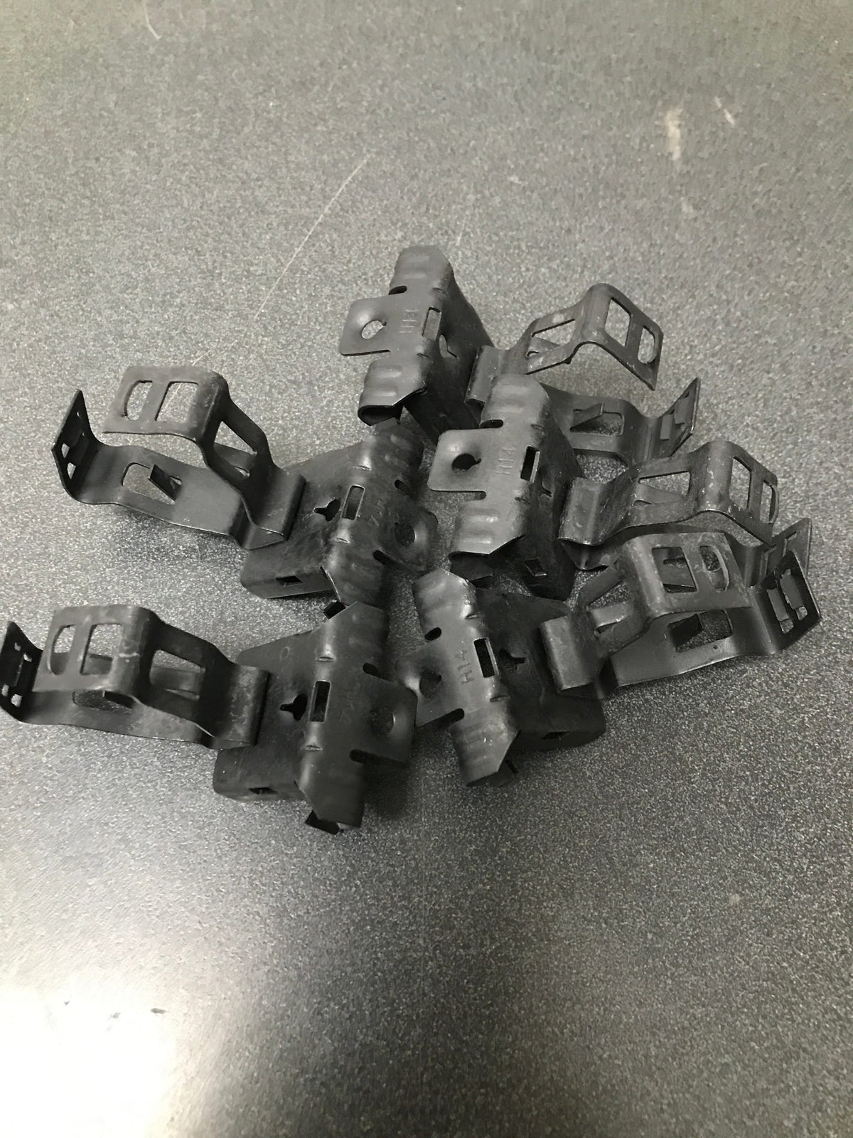 Superstrut ZCC1/23/4H1/4-3 Flange Vertical Mount Conduit Clips (5-Pack) - Strut Fitting