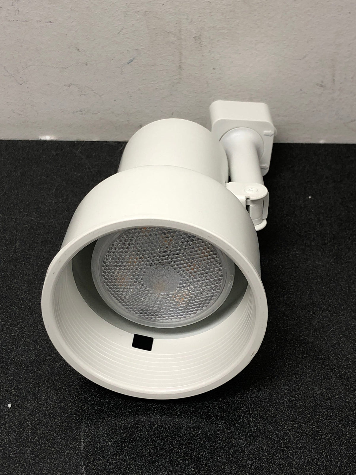 Juno R511 WHB WH Trac-Lites Step-Cylinder White Track Lighting with White Baffle