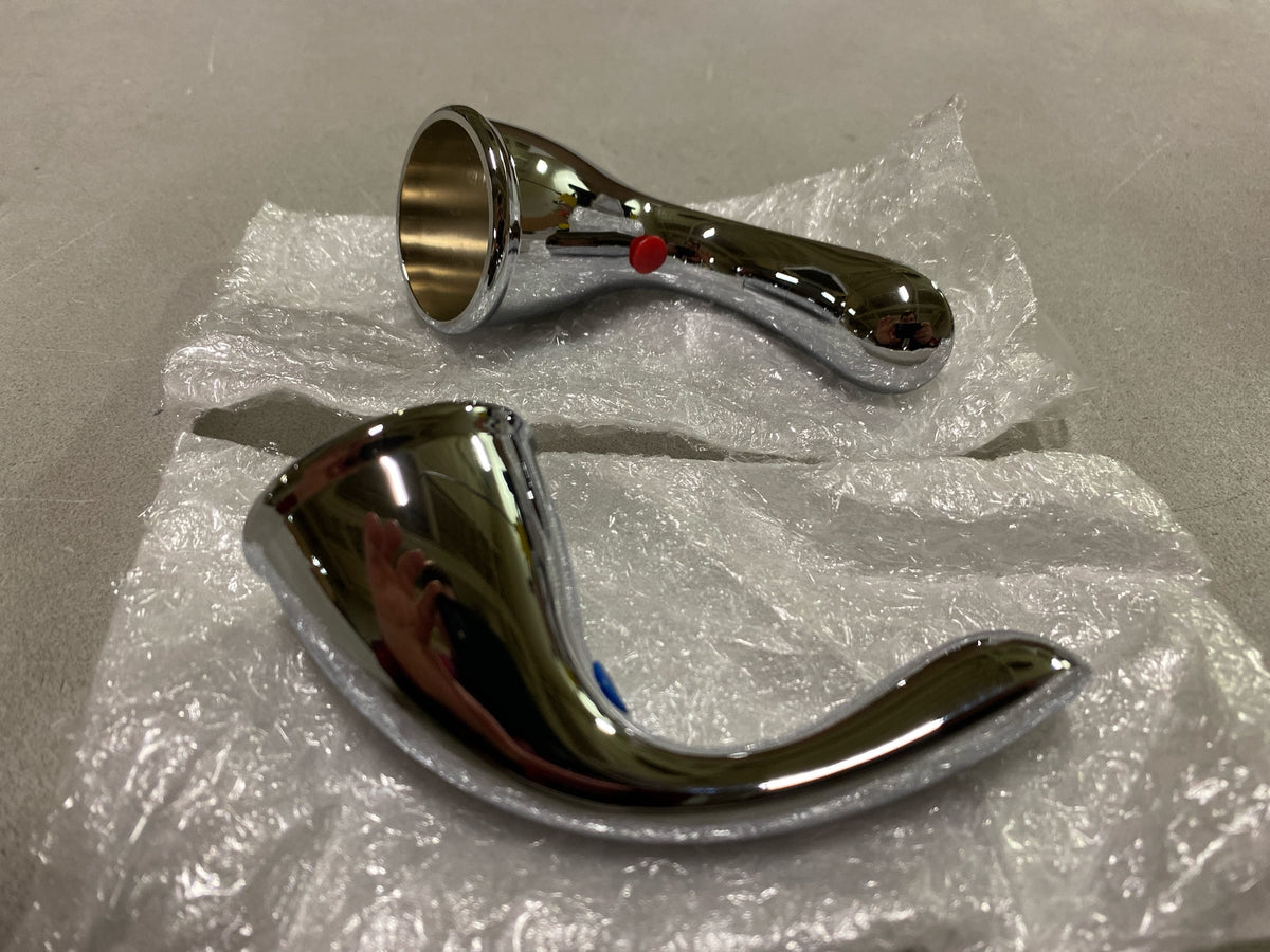 Pfister 940-374A Pfirst / WL2-23 143 Series Lever Handle Sub Assembly with Set Screw and Hot and Cold Index Buttons - Polished Chrome