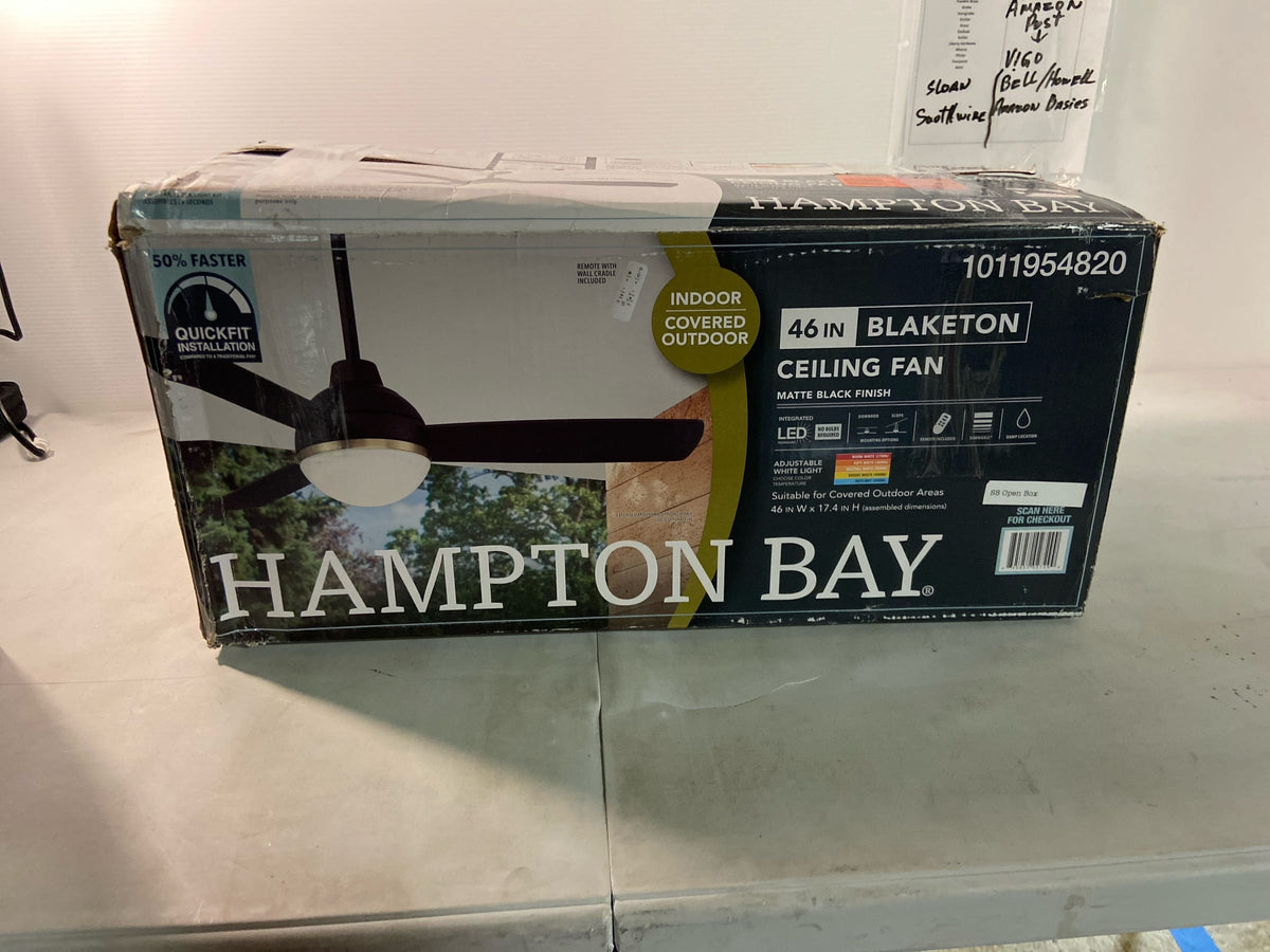 Hampton bay SW23096 MBK Blaketon 46 in. Indoor/Covered Outdoor Matte Black Modern Ceiling Fan with Integrated LED and Remote Control