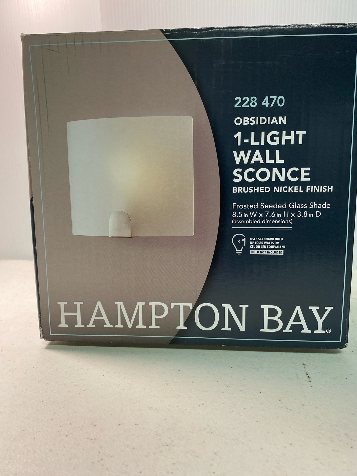 Hampton Bay EMC8451A-5 Lighting, See Picture