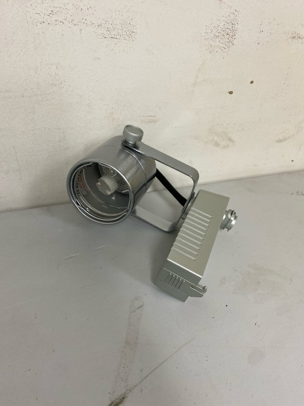 Elco ET528N Low Voltage Cylinder Fixture - Nickel