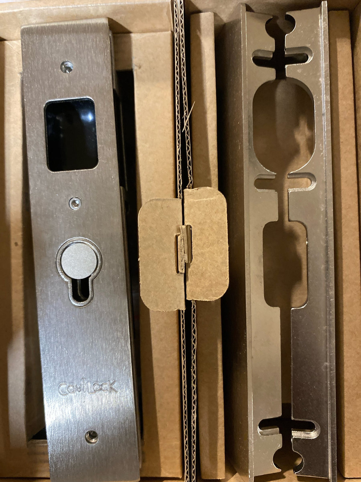 Cavilock CL400A-ML-34 Magnetic Latching Passage Pocket Door Pull for 1-3/4 Inch Door Thickness