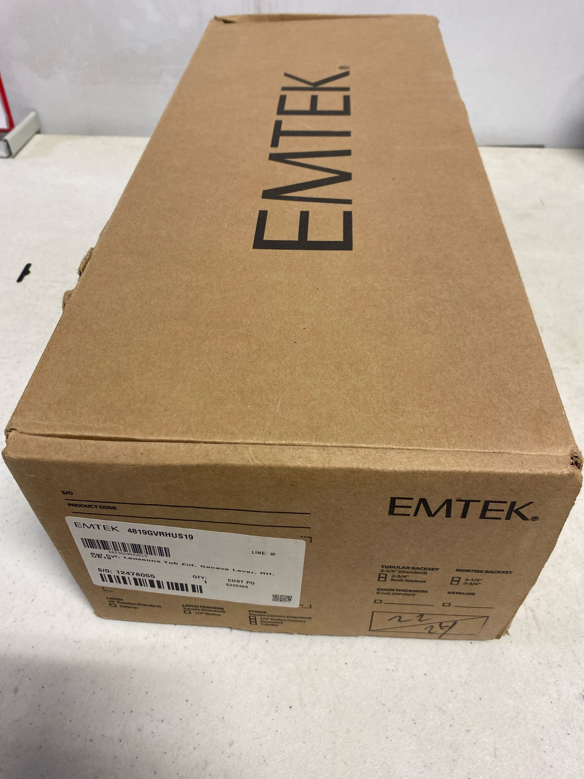 Emtek 4819GVUS19RH Lausanne Right Handed Full Plate Single Cylinder Keyed Entry Handleset with Geneva Interior Lever - Flat Black