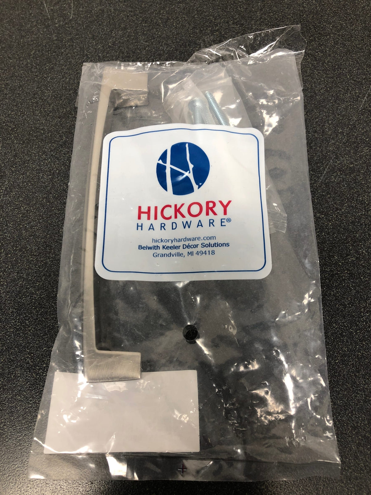 Hickory Hardware H076131-SN Crest 5 Inch Center to Center Handle Cabinet Pull - Satin Nickel