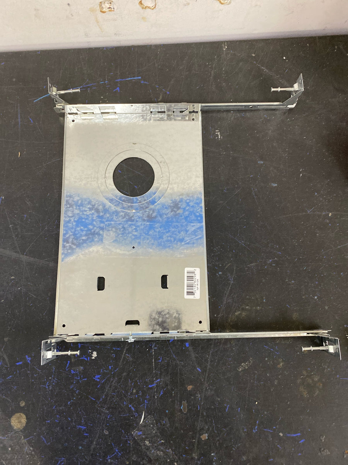 Nora NF-R124 Universal New Construction Frame-in for Iolite Can-Less & 4" M-Wave