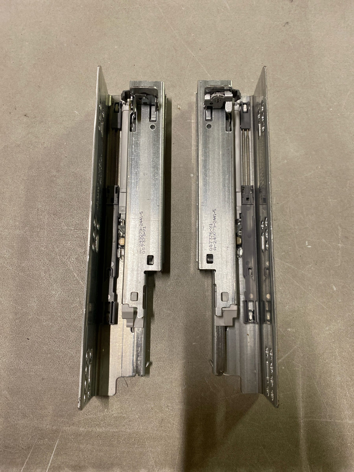 BLUM 563H2290B10 Tandem Plus Blumotion 9" Drawer Runner Pair for Face Frame, Silver