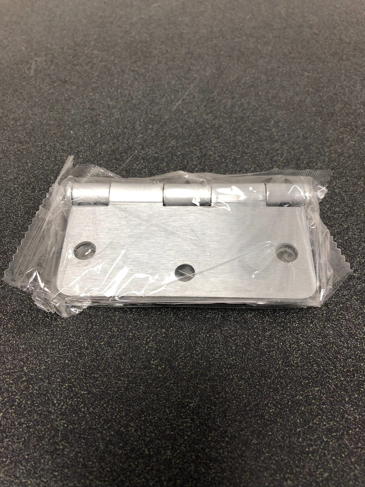 Miseno MDH3512SC 3-1/2 x 3-1/2 Plain Bearing 1/4" Radius Corner Door Hinge - Pair - Satin Chrome