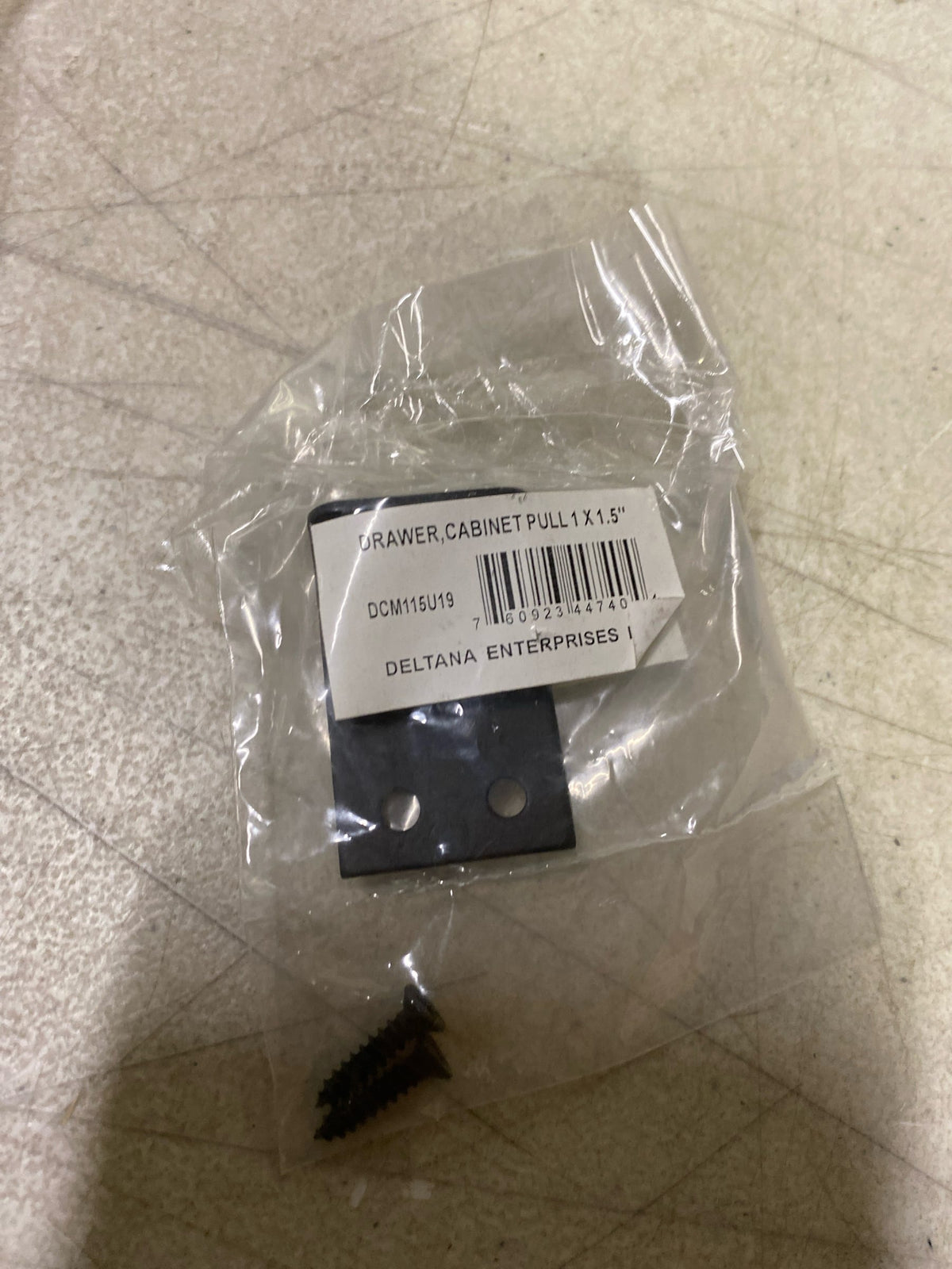 Deltana DCM115U19 1-1/2" x 1" Finger Cabinet Pull - Paint Black