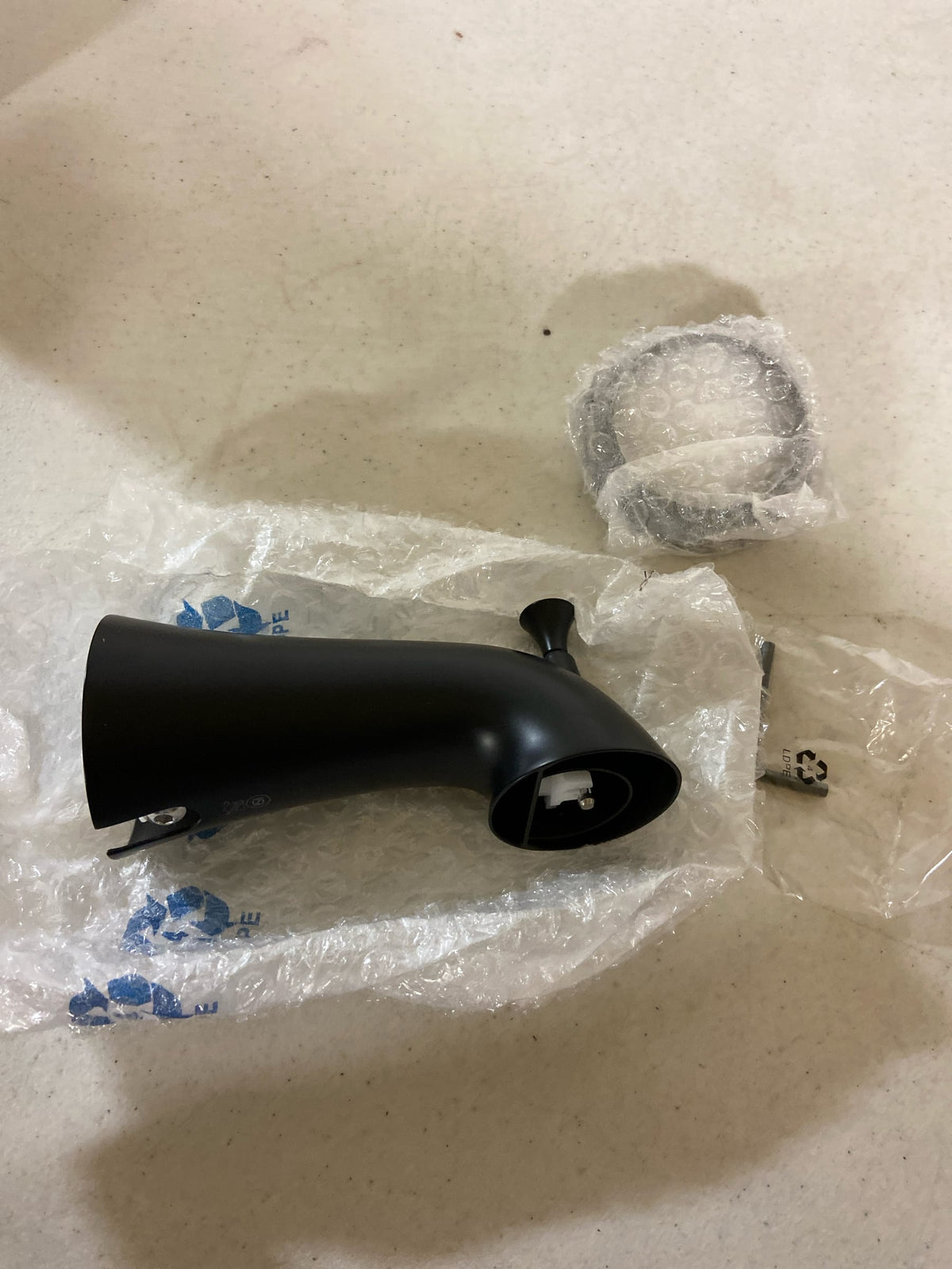 Signature Hardware SHTS80MB Provincetown 5-1/4" Integrated Diverter Tub Spout - Matte Black