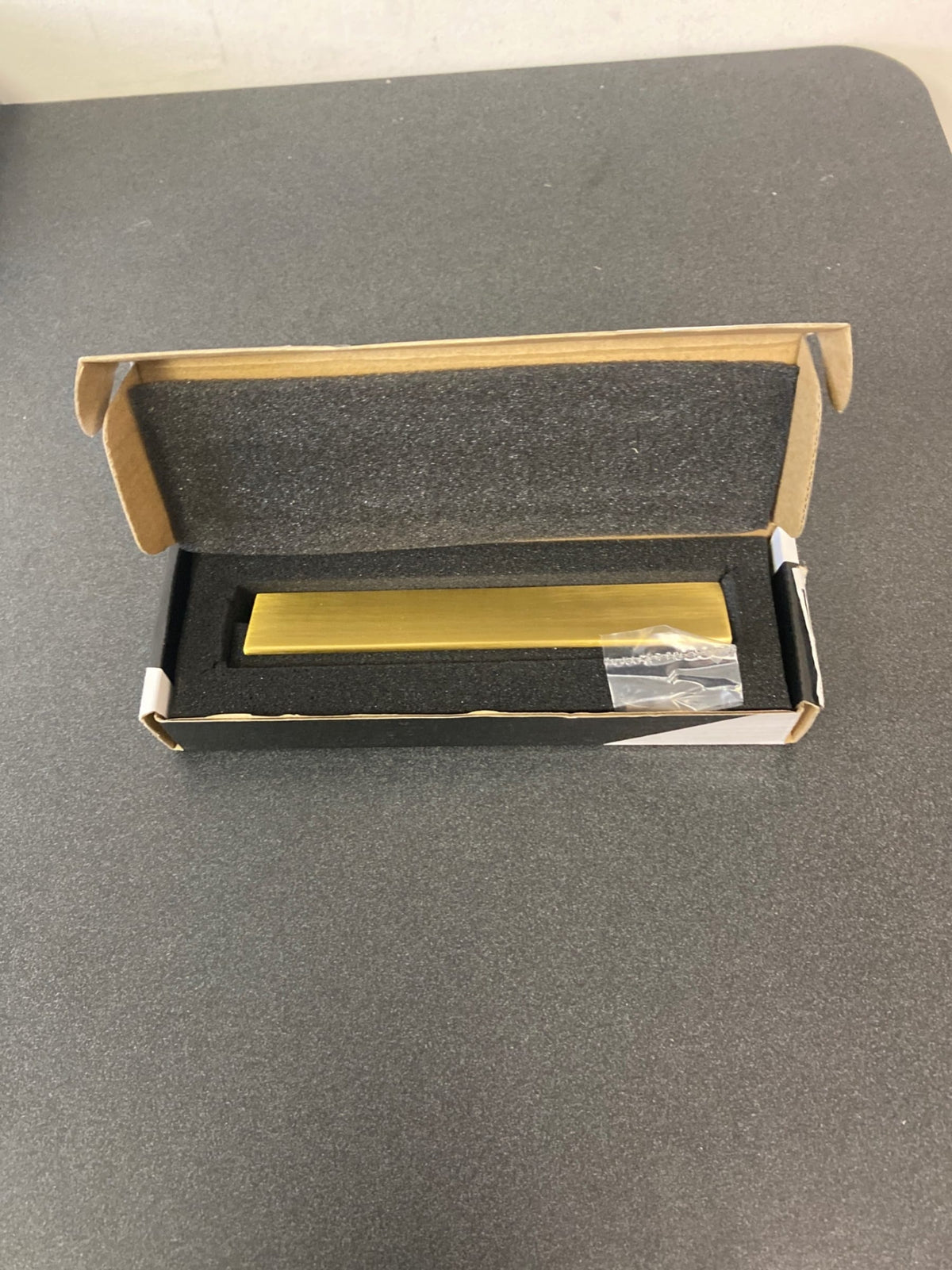 Alno Tab 6-1/2 Inch Long Finger Cabinet Pull
