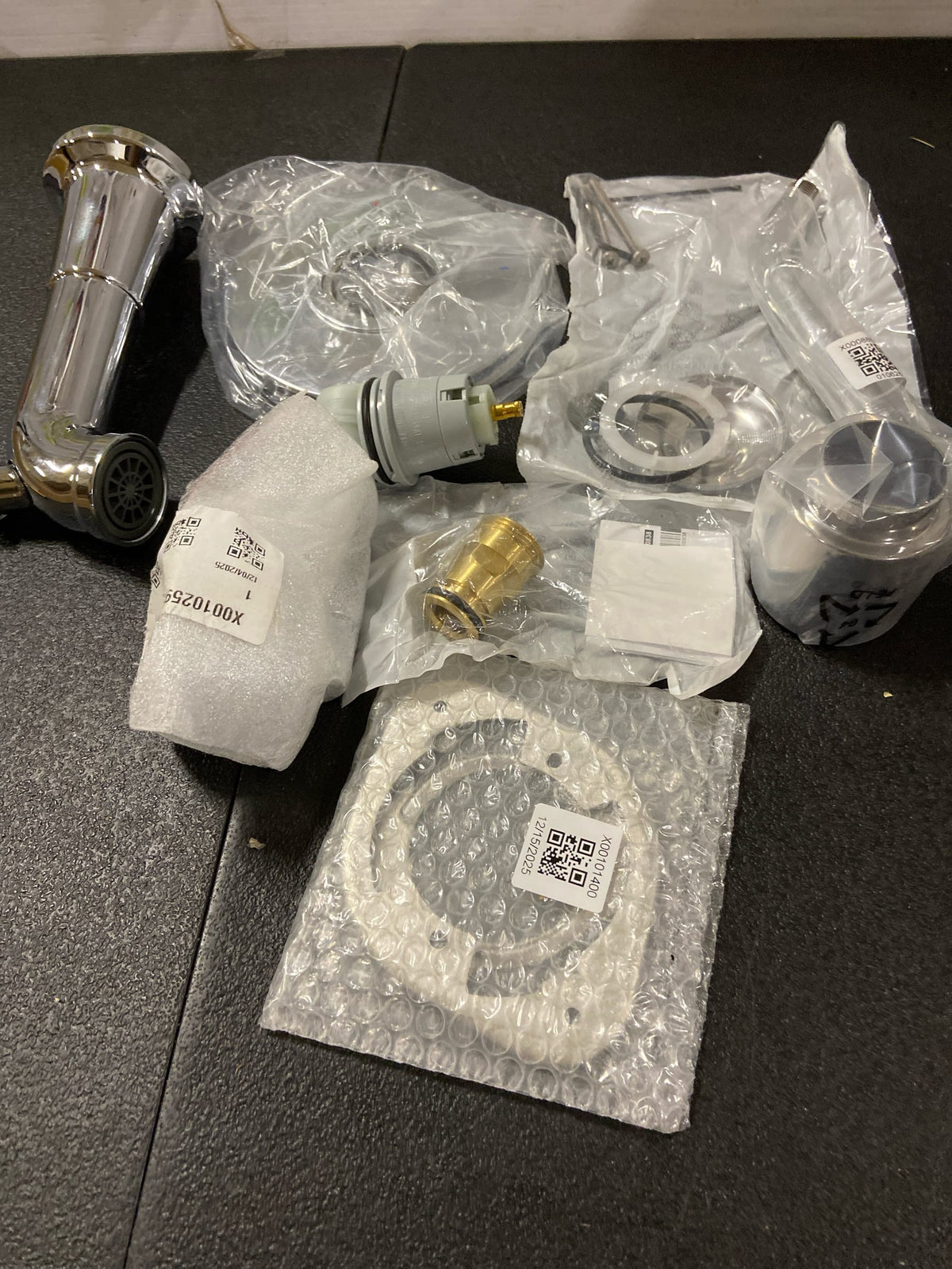 Delta T14448 Bowery Monitor 14 Series Single Function Pressure Balanced Tub and Shower - Less Rough-In Valve - Chrome
