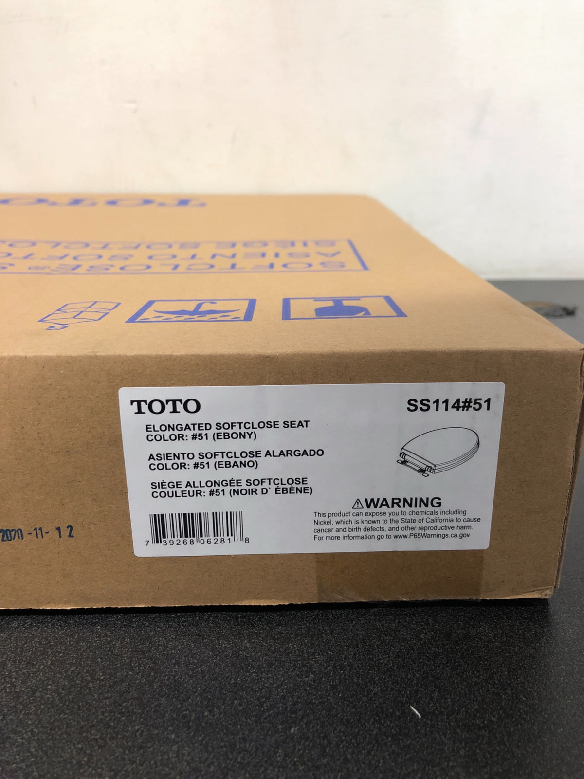 TOTO SoftClose Elongated Closed-Front Toilet Seat and Lid