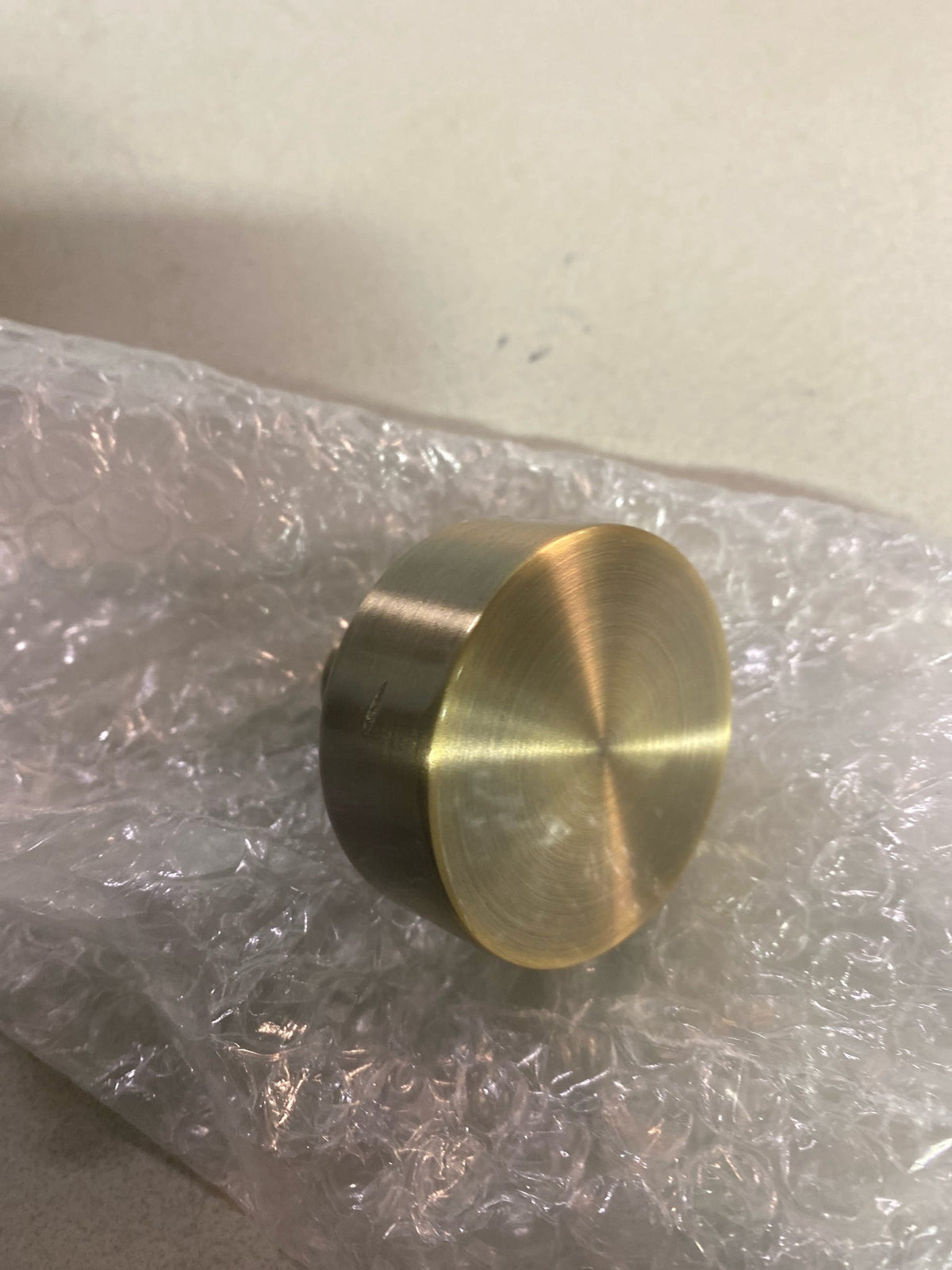Baldwin 5055050IMR 5055 Single Estate Knob without Rosettes Locking/Latching Mechanism Purchased Separately - Satin Brass and Black