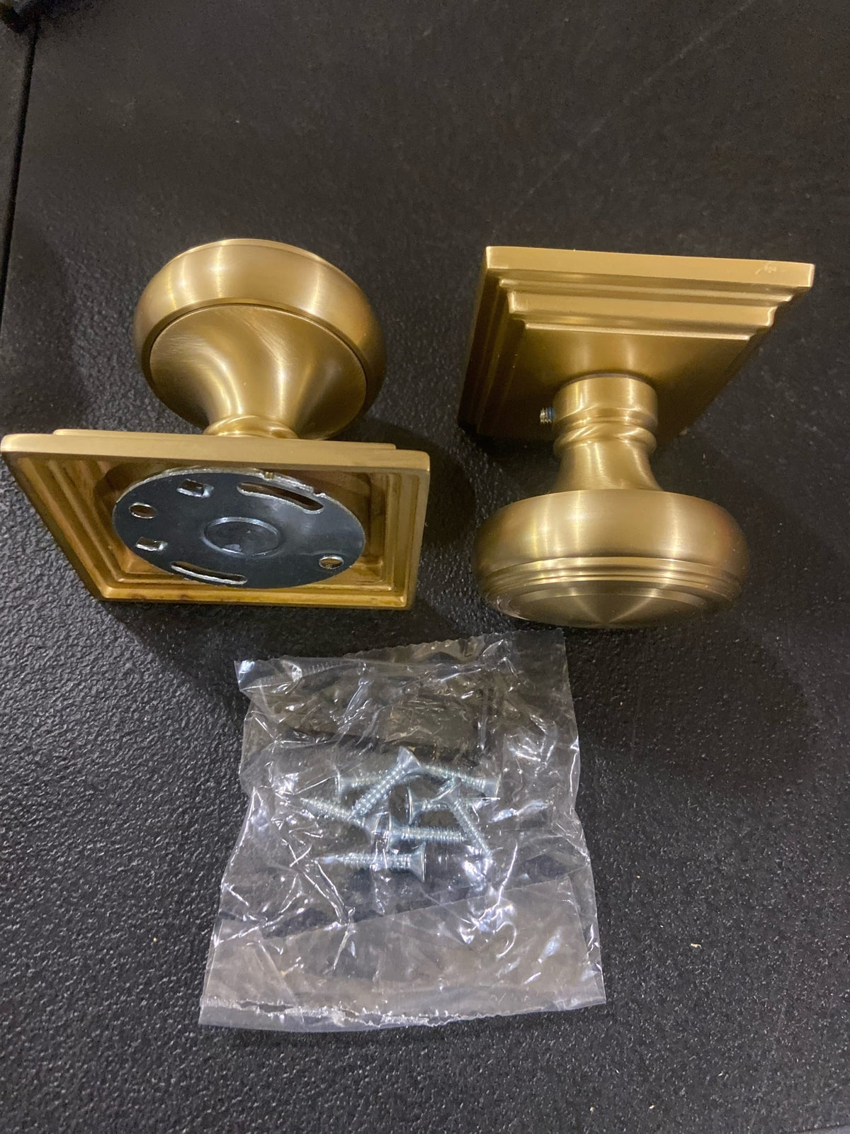Emtek 8561NWUS4 Norwich Non-Turning Two-Sided Dummy Door Knob Set with Wilshire Rose from the Brass Classic Collection - Satin Brass