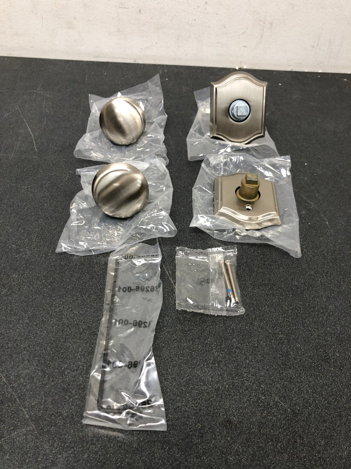 Baldwin FDROUTAR150 Round Non-Turning Two-Sided Dummy Door Knob Set with Arch Rose - Satin Nickel