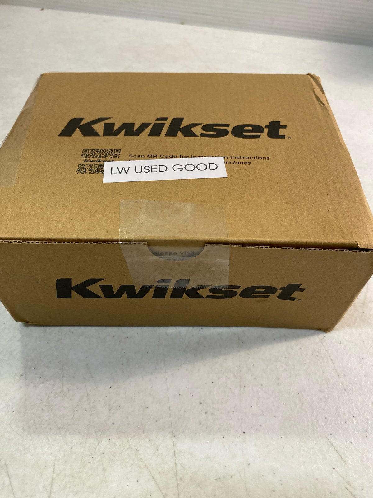 Kwikset 730HFLSQT-514 Halifax Privacy Door Lever Set with Square Rose - Matte Black