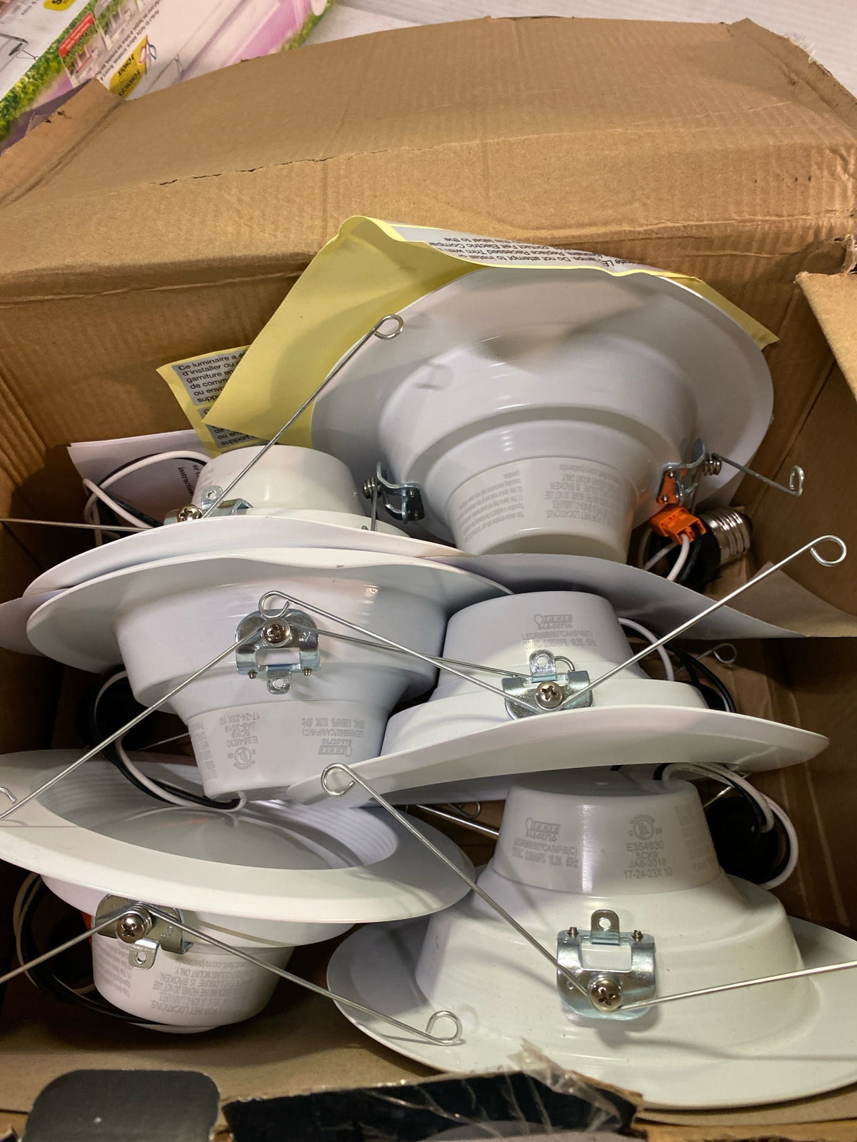Feit Electric 5/6 in. Integrated LED Recessed Light Trim Soft White 2700K 5-Pack