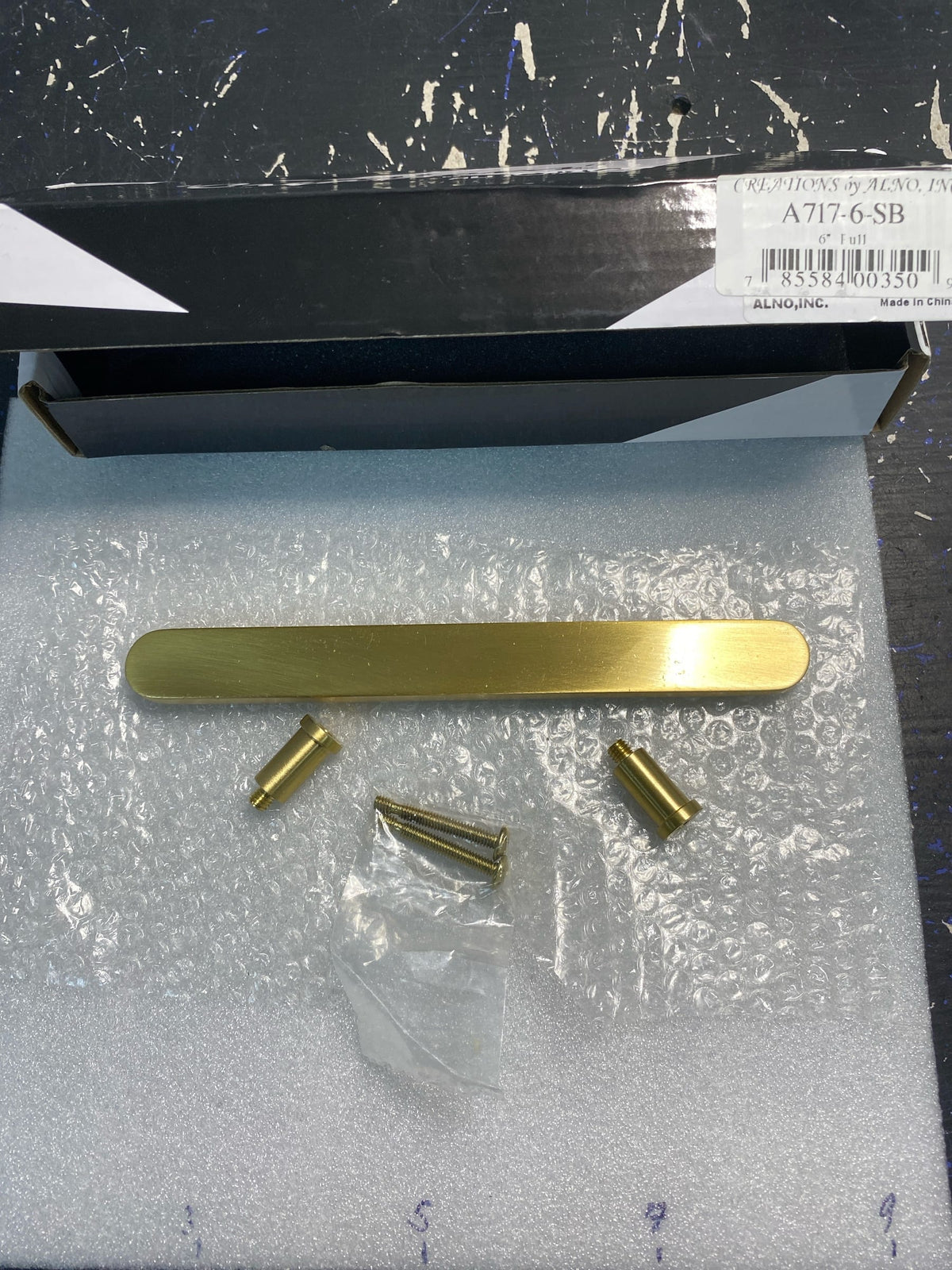Alno A717-6-SB Moderne 6" Center to Center Modern Flat Bar Solid Brass Cabinet Handle / Drawer Pull - Satin Brass