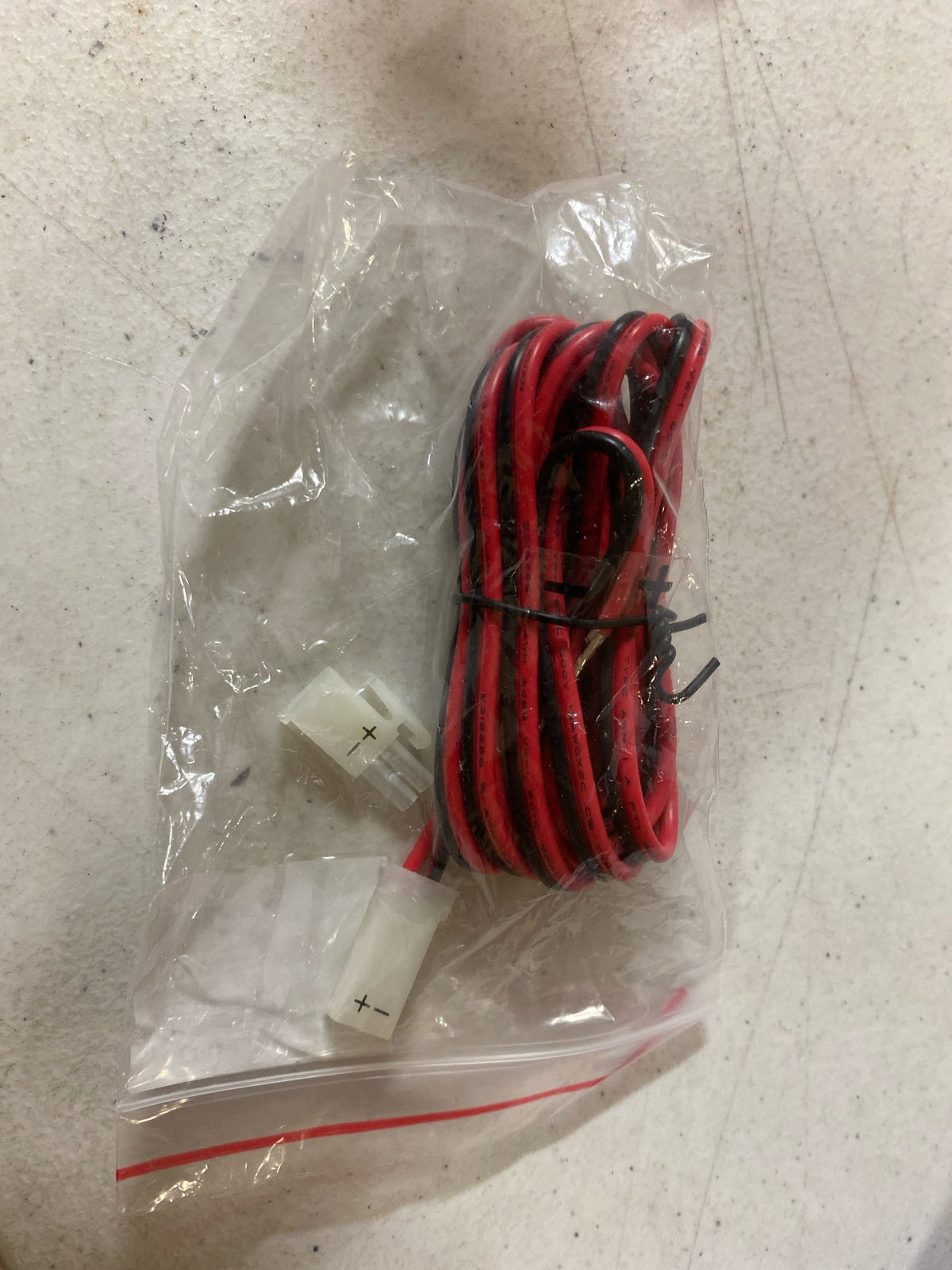Tresco Lighting L-LED-LINKD-180-1 12V DC Linking Extension Cord