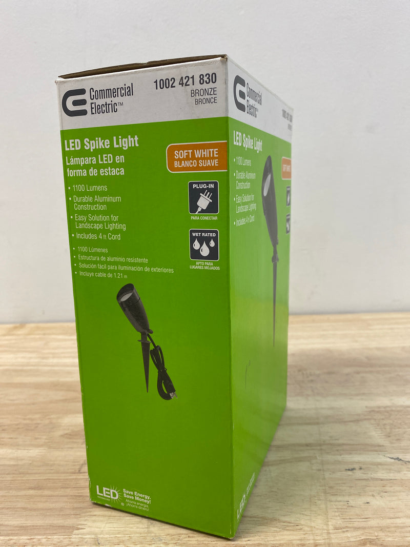 Commercial electric SPKM-14W03 14-Watt 1100 Lumens Line Voltage Bronze Integrated LED Landscape Flood Light with Spike Plug-in